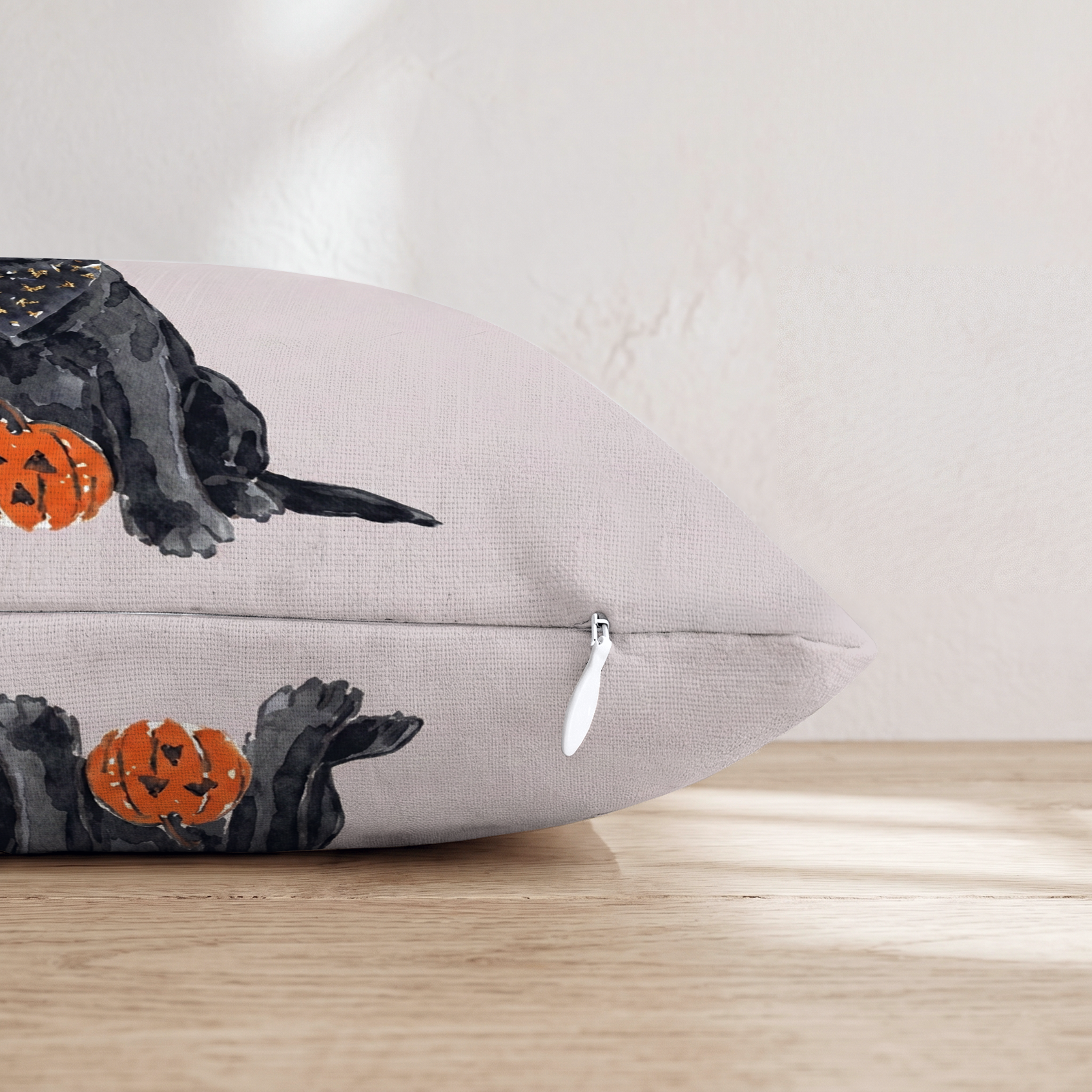 HH666892 HH666892_pillow_edge_zipper.png