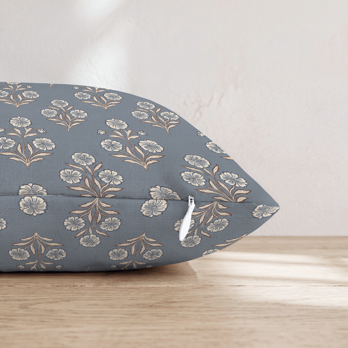 HH668788 HH668788_pillow_edge_zipper.png
