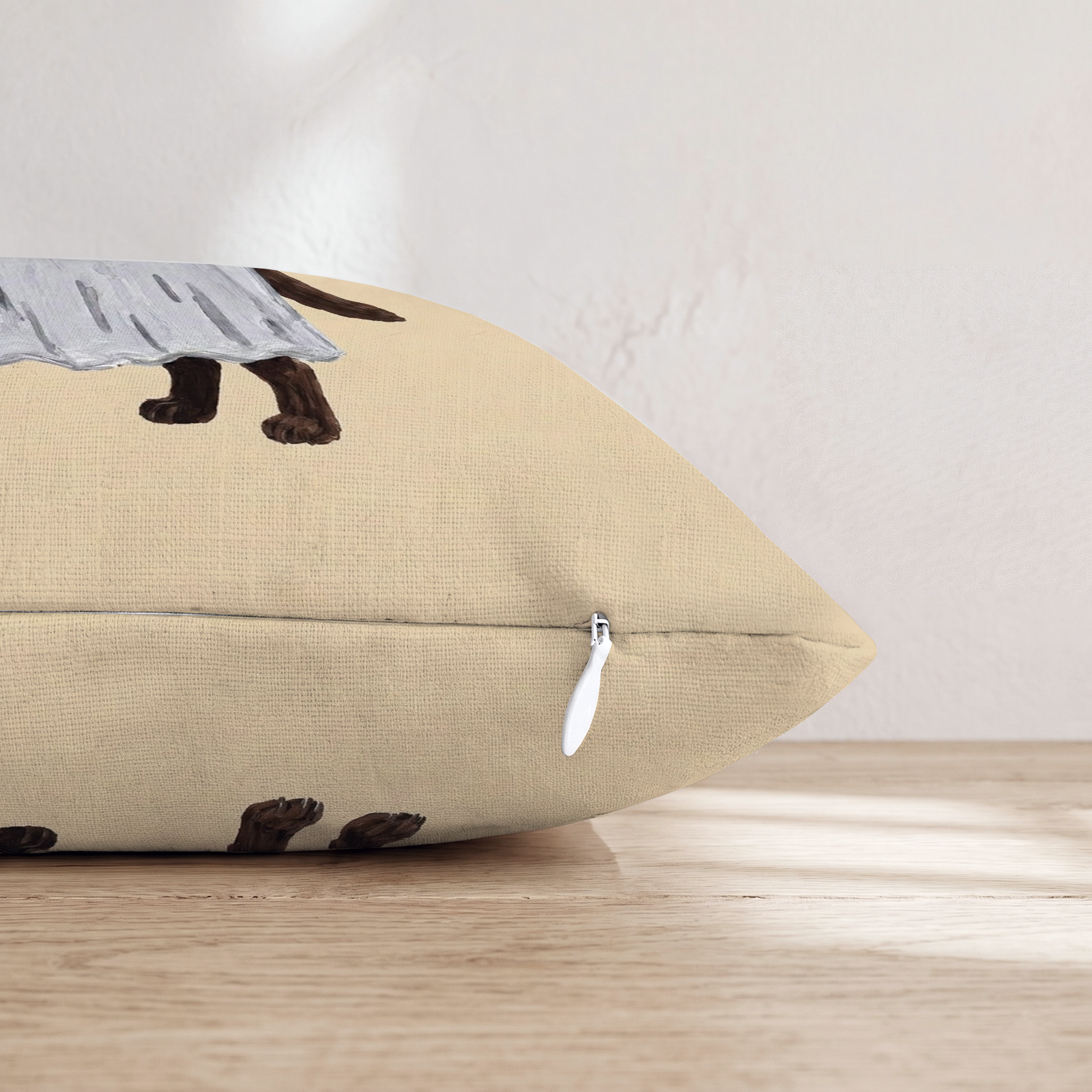 HH674131 HH674131_pillow_edge_zipper.png