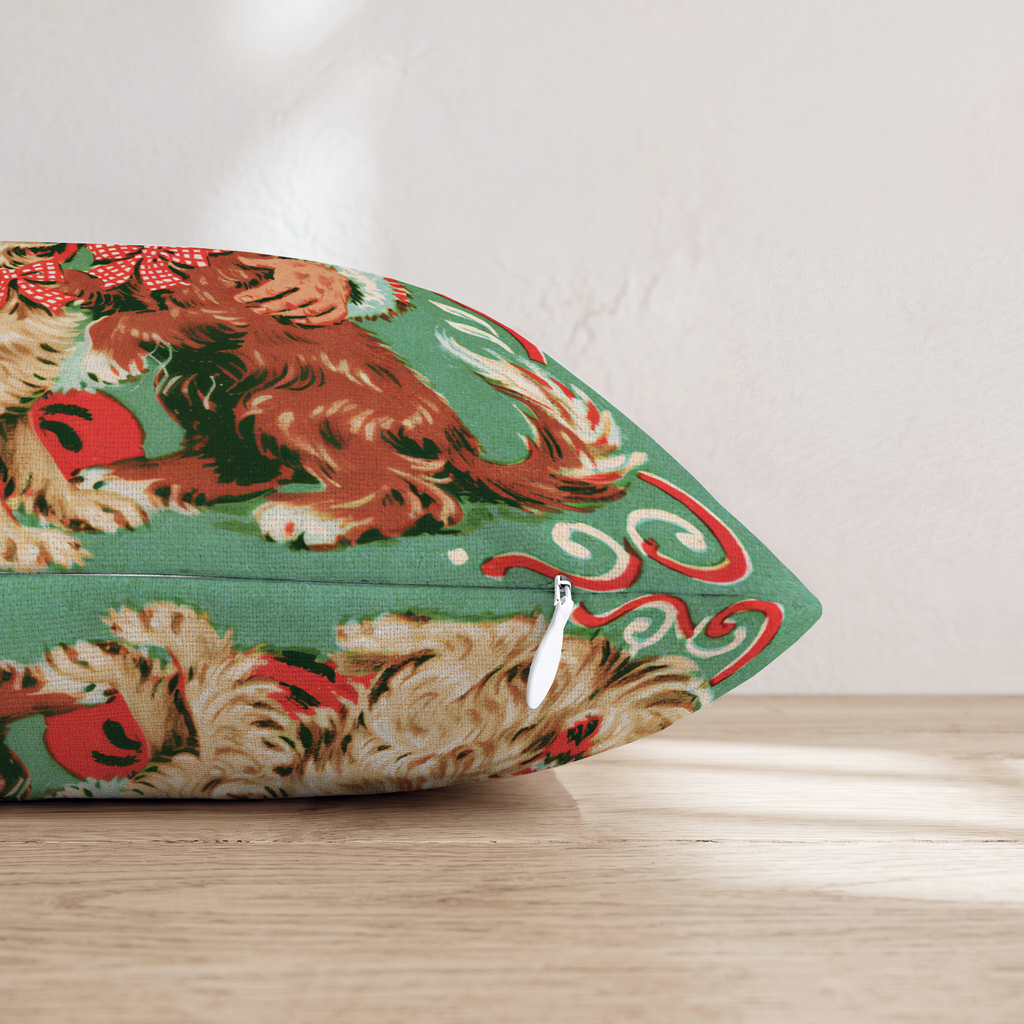 HH674220 HH674220_pillow_edge_zipper.png