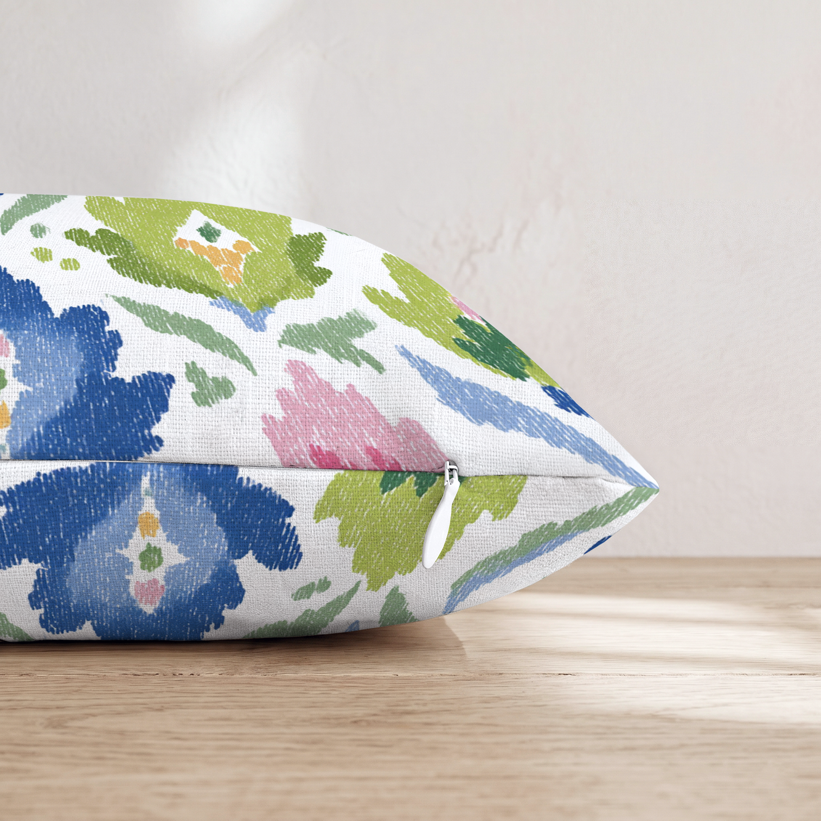 HH676839 HH676839_pillow_edge_zipper.png