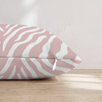 HH677040 HH677040_pillow_edge_zipper.png