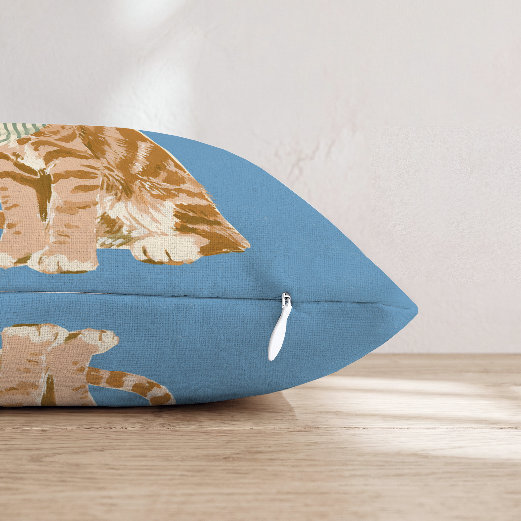 HH679331 HH679331_pillow_edge_zipper.png