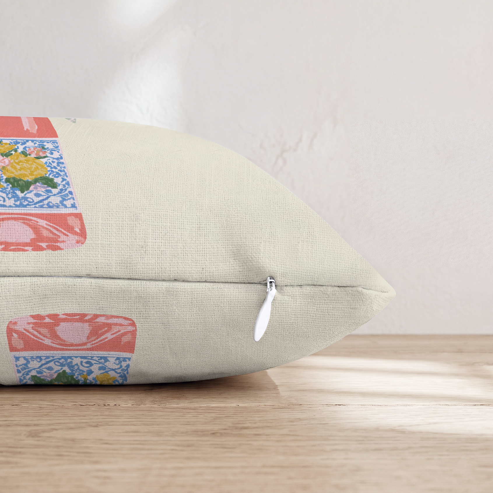 HH681697 HH681697_pillow_edge_zipper.png