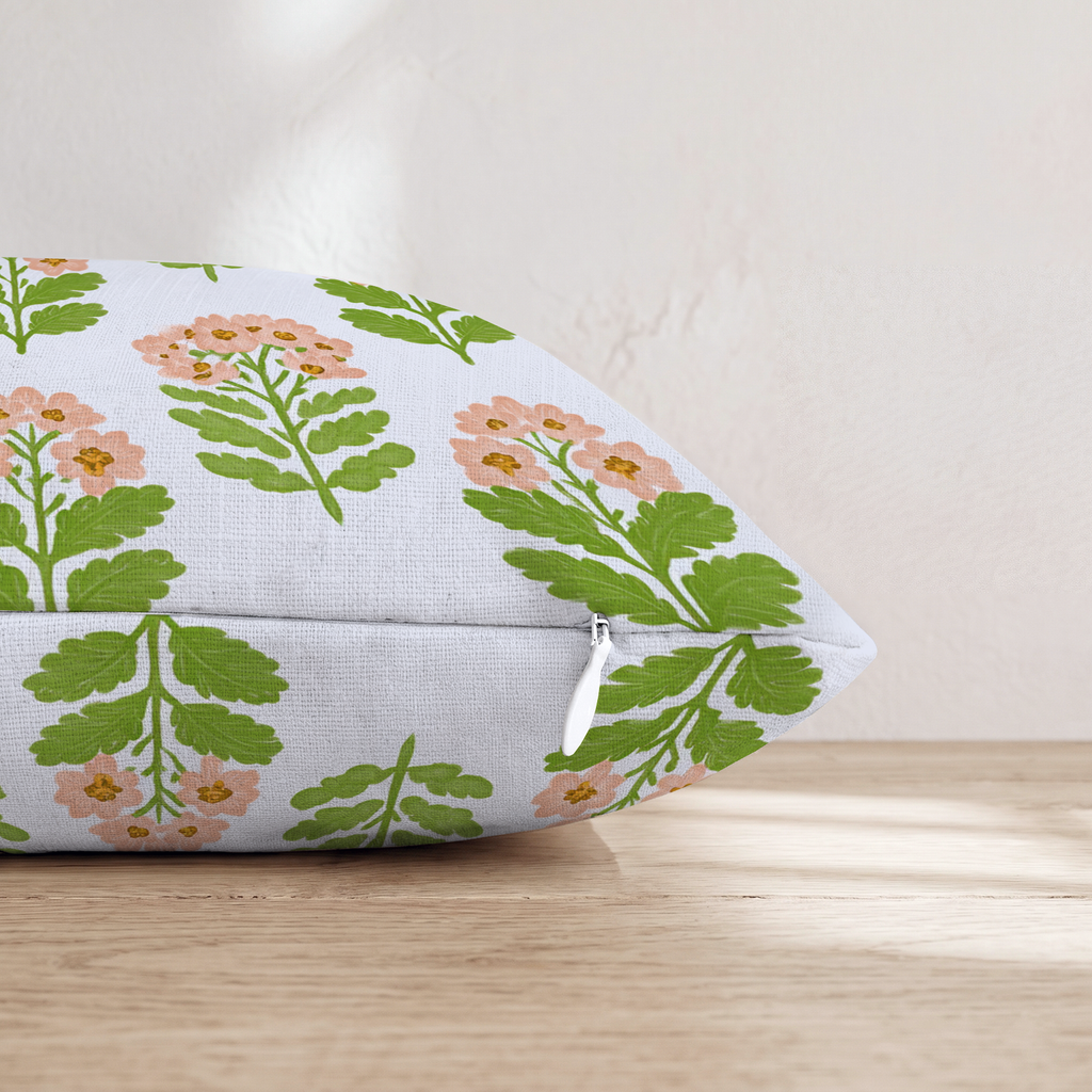 HH681979 HH681979_pillow_edge_zipper.png