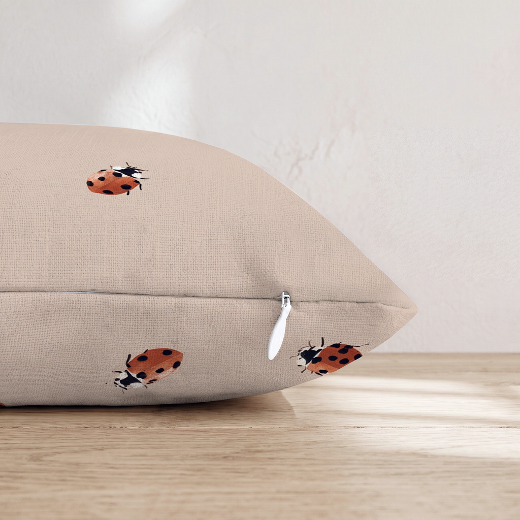 HH696042 HH696042_pillow_edge_zipper.png