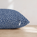 HH699179 HH699179_pillow_edge_zipper.png