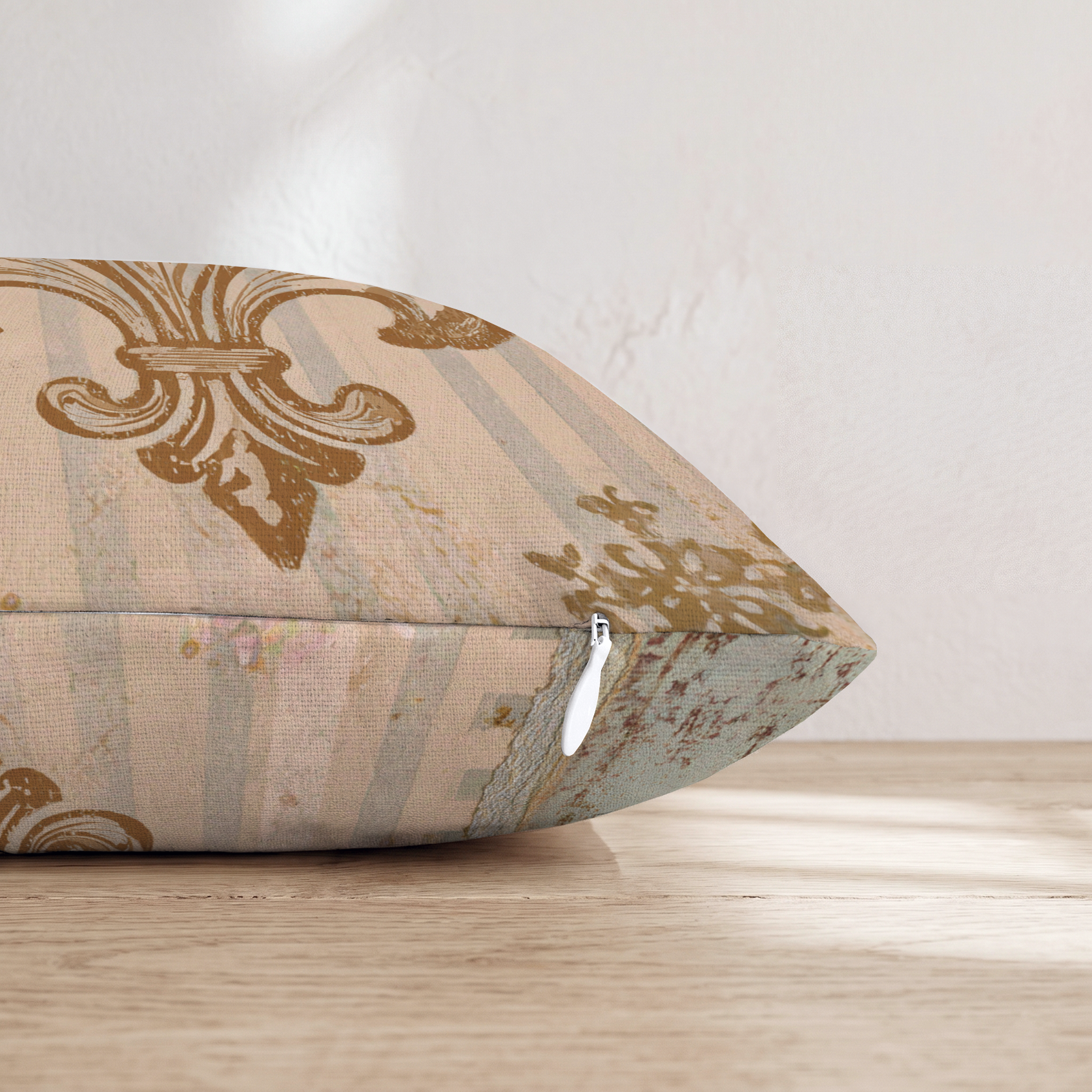 HH706283 HH706283_pillow_edge_zipper.png