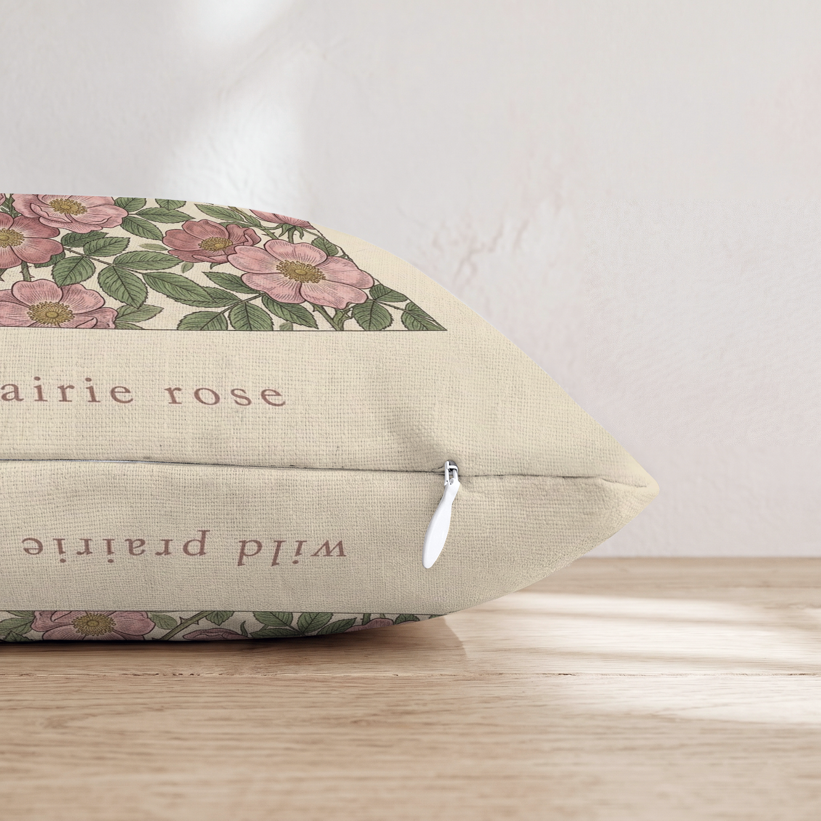 HH717736 HH717736_pillow_edge_zipper.png