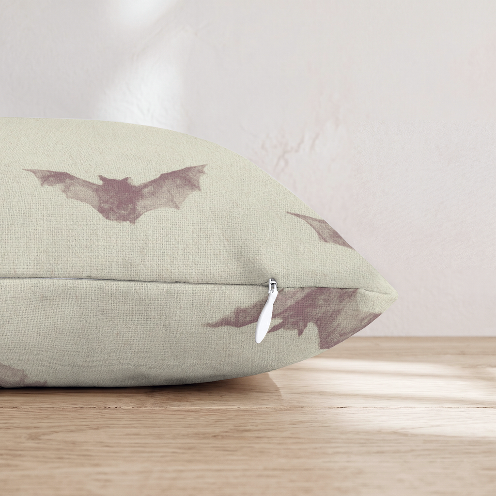 HH722435 HH722435_pillow_edge_zipper.png