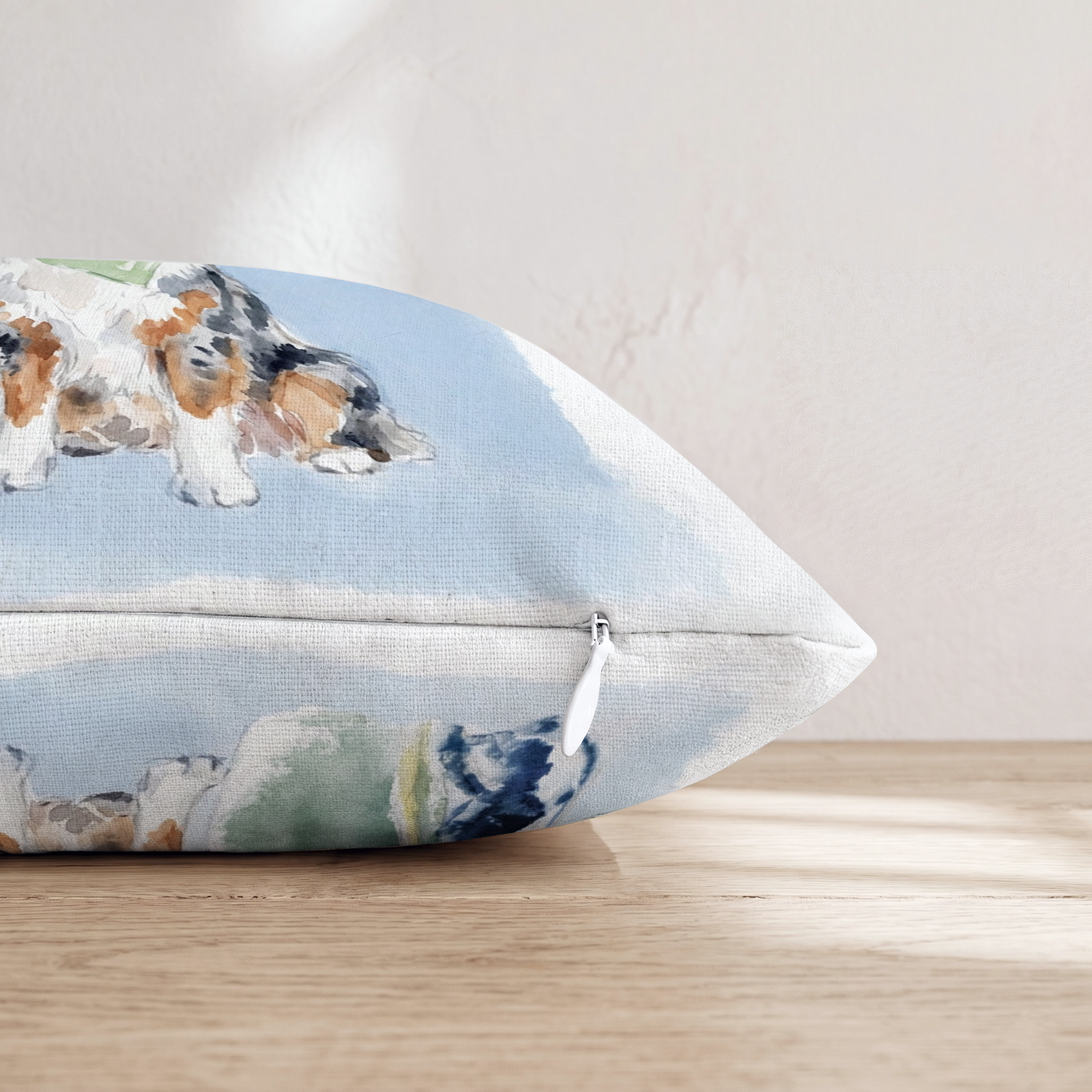 HH724827 HH724827_pillow_edge_zipper.png