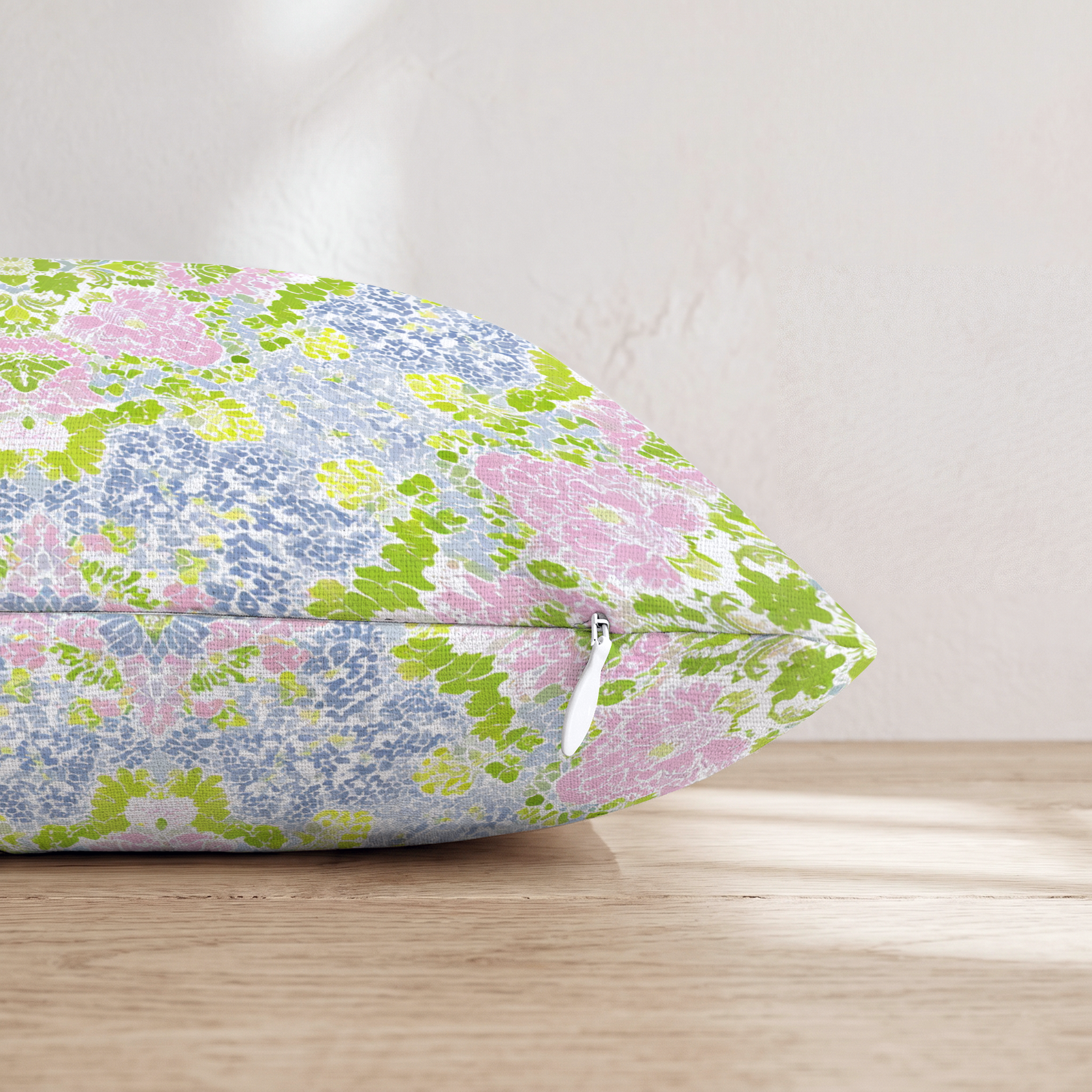 HH733409 HH733409_pillow_edge_zipper.png