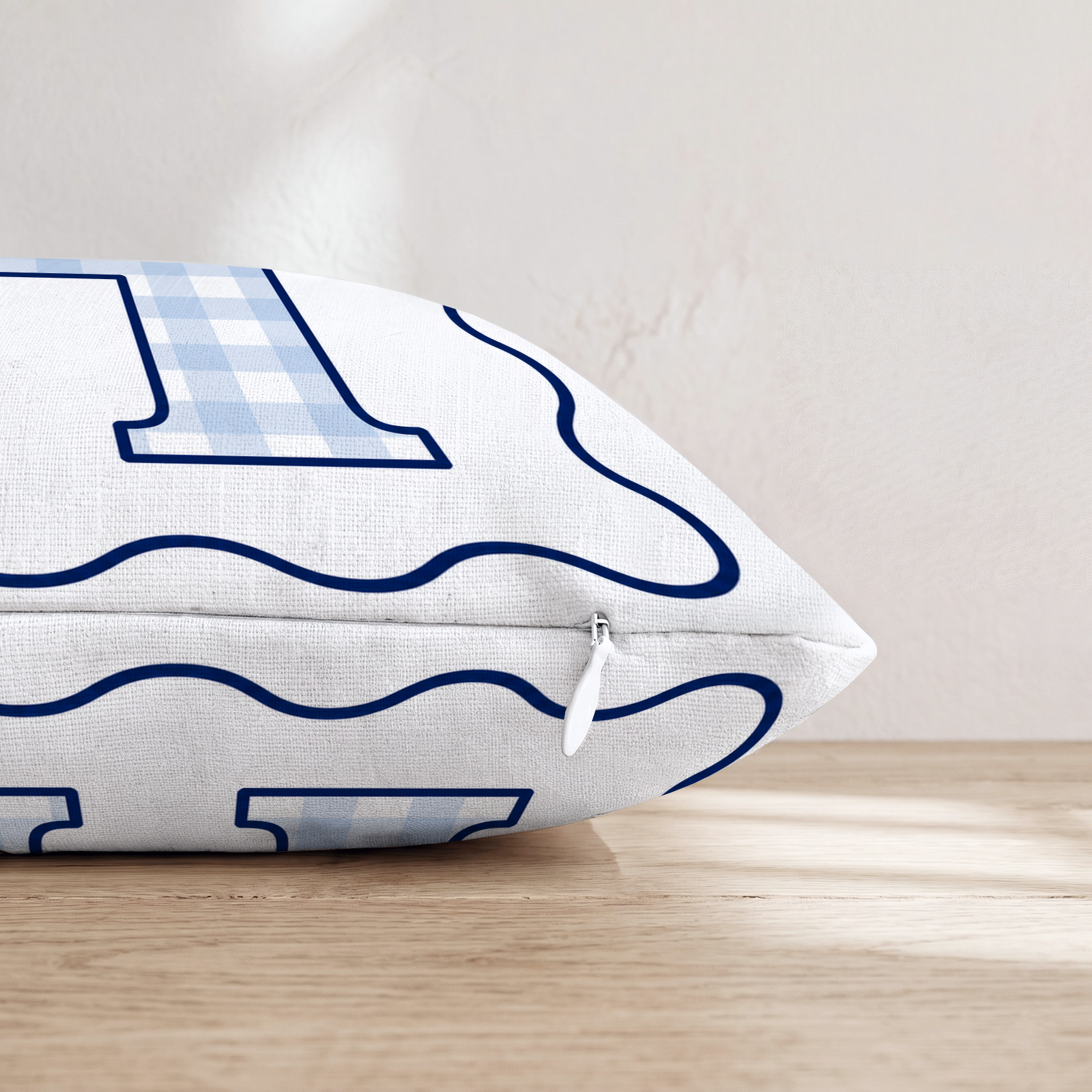 HH738373 HH738373_pillow_edge_zipper.png