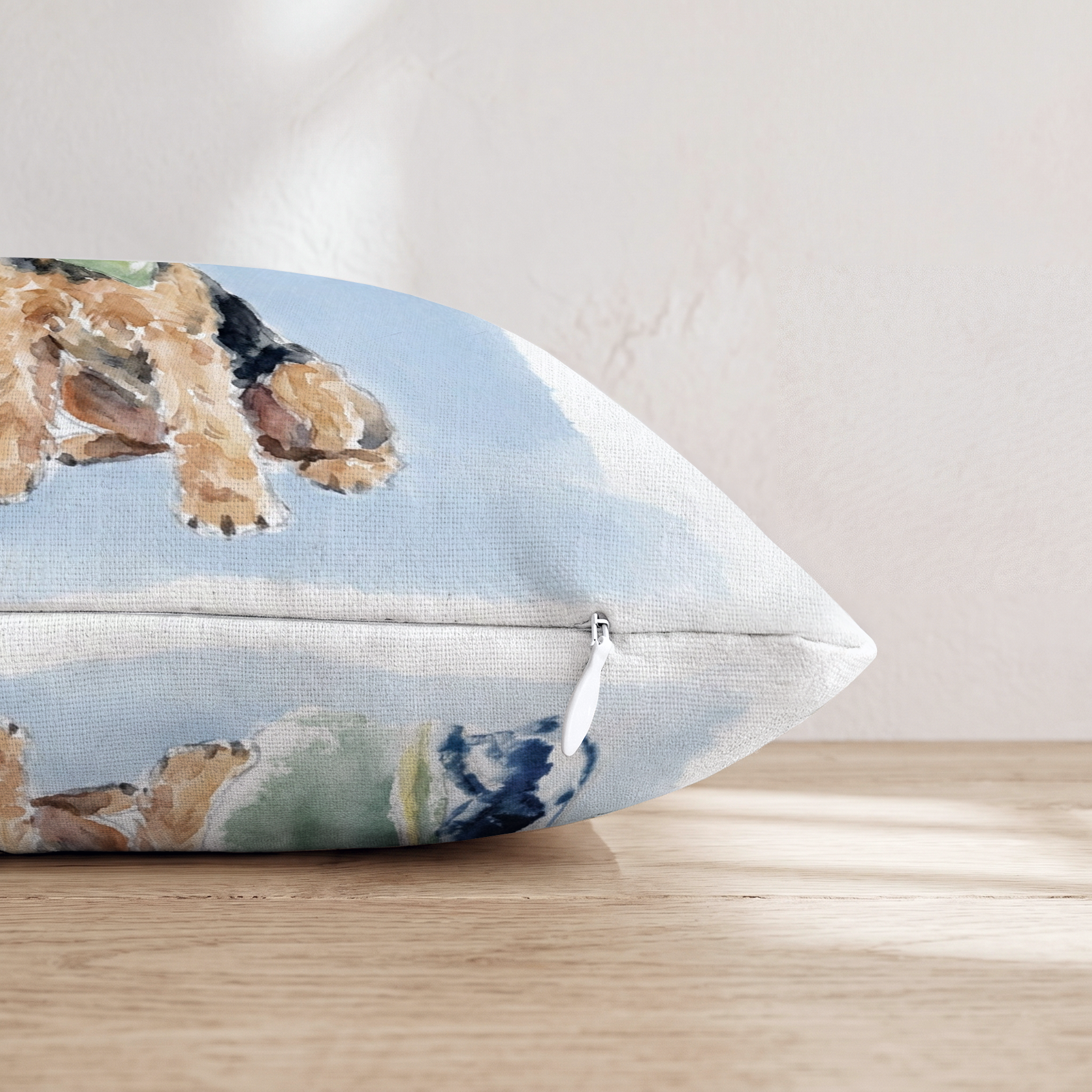 HH739223 HH739223_pillow_edge_zipper.png