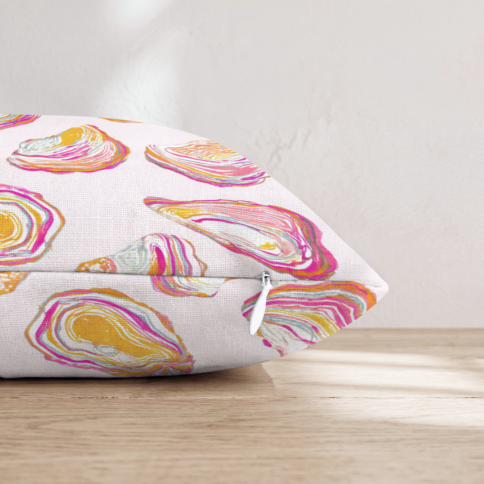 HH744729 HH744729_pillow_edge_zipper.png