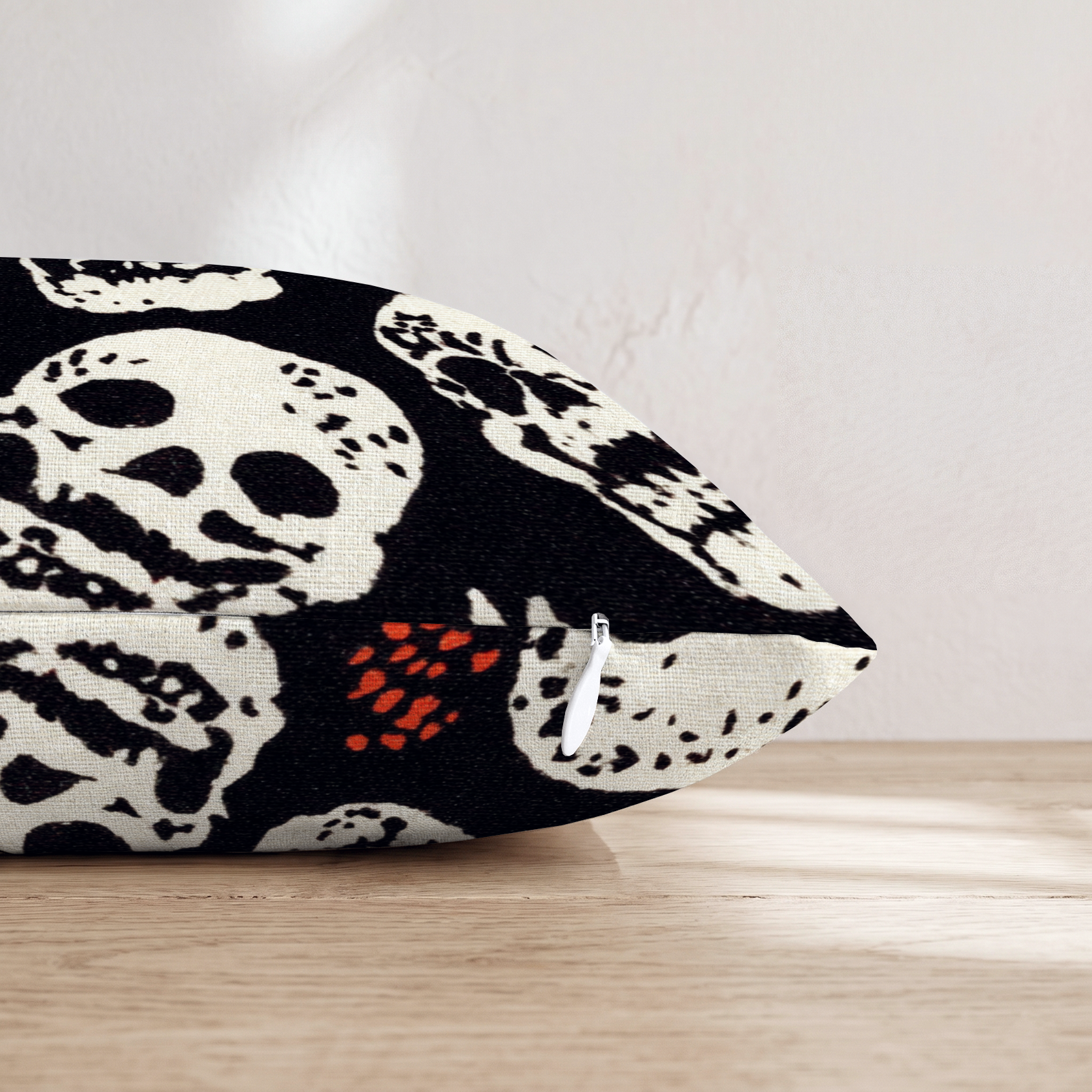 HH747291 HH747291_pillow_edge_zipper.png