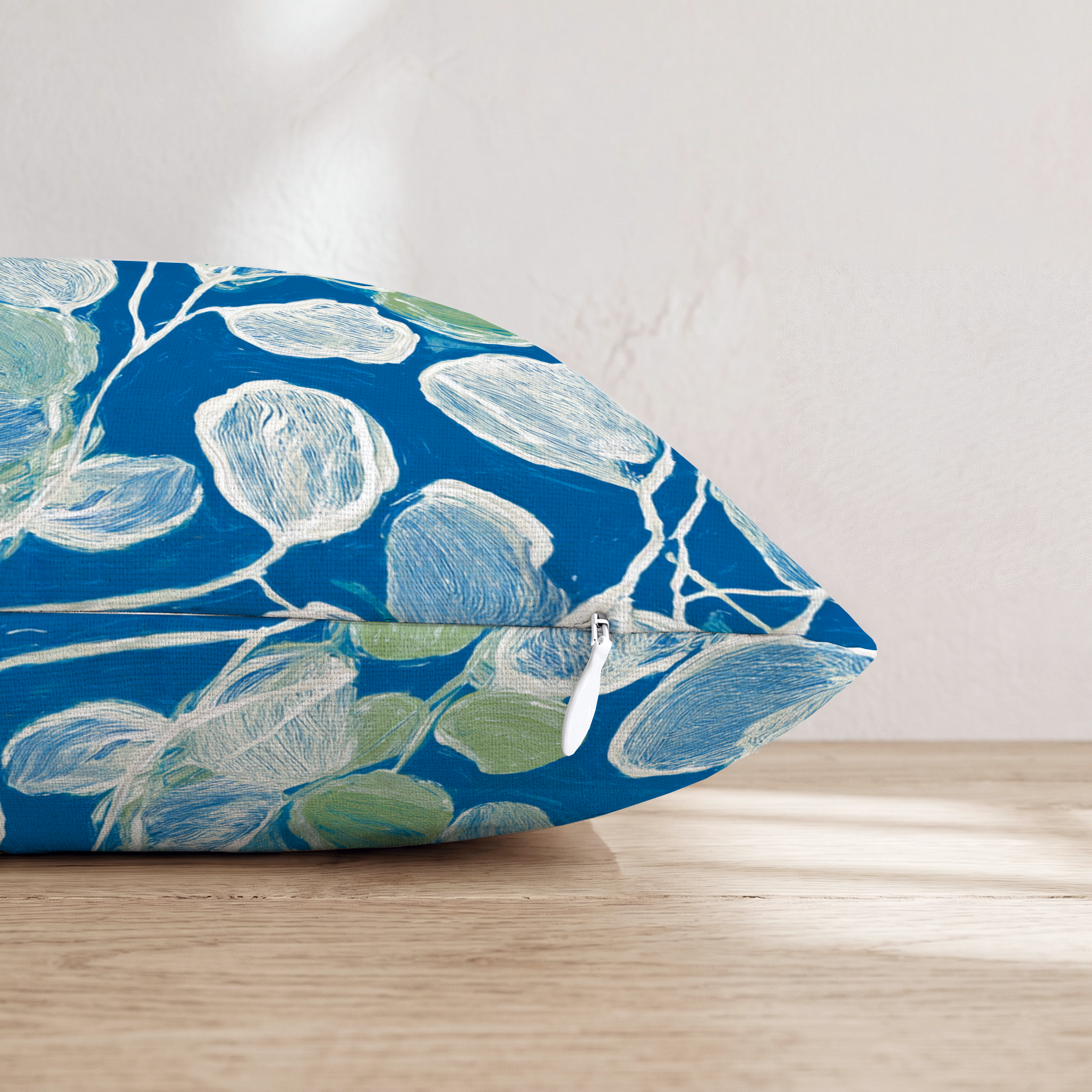 HH755377 HH755377_pillow_edge_zipper.png
