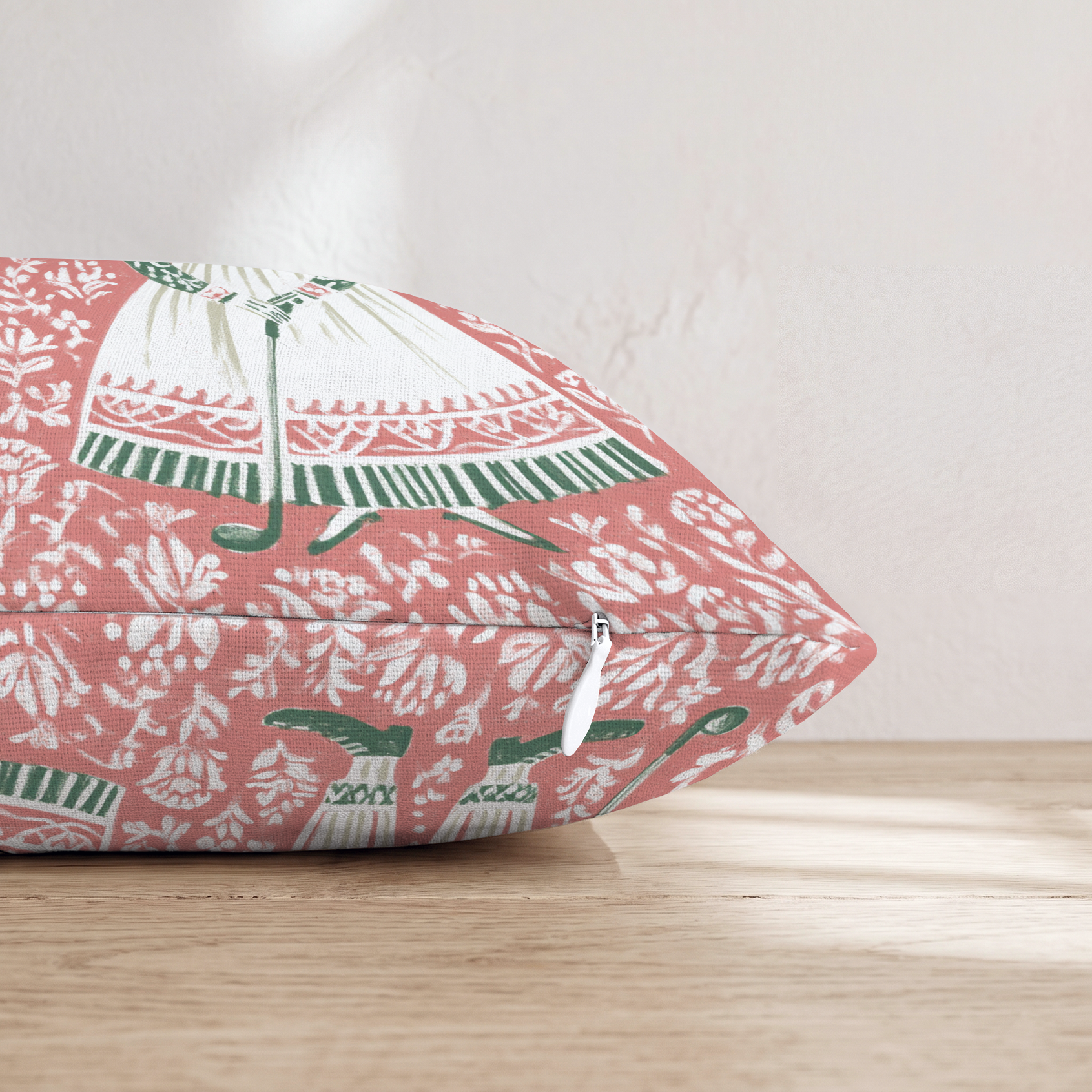 HH756292 HH756292_pillow_edge_zipper.png