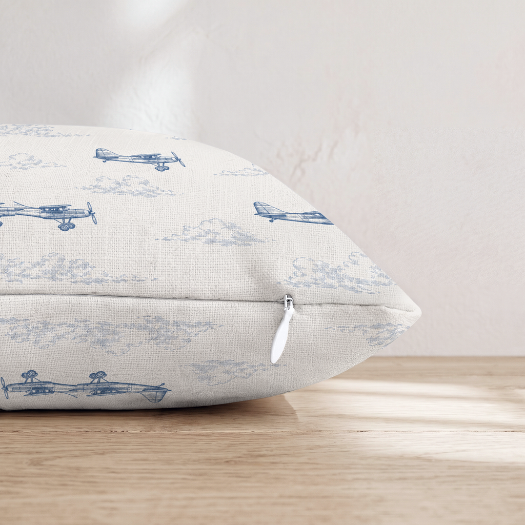 HH759291 HH759291_pillow_edge_zipper.png
