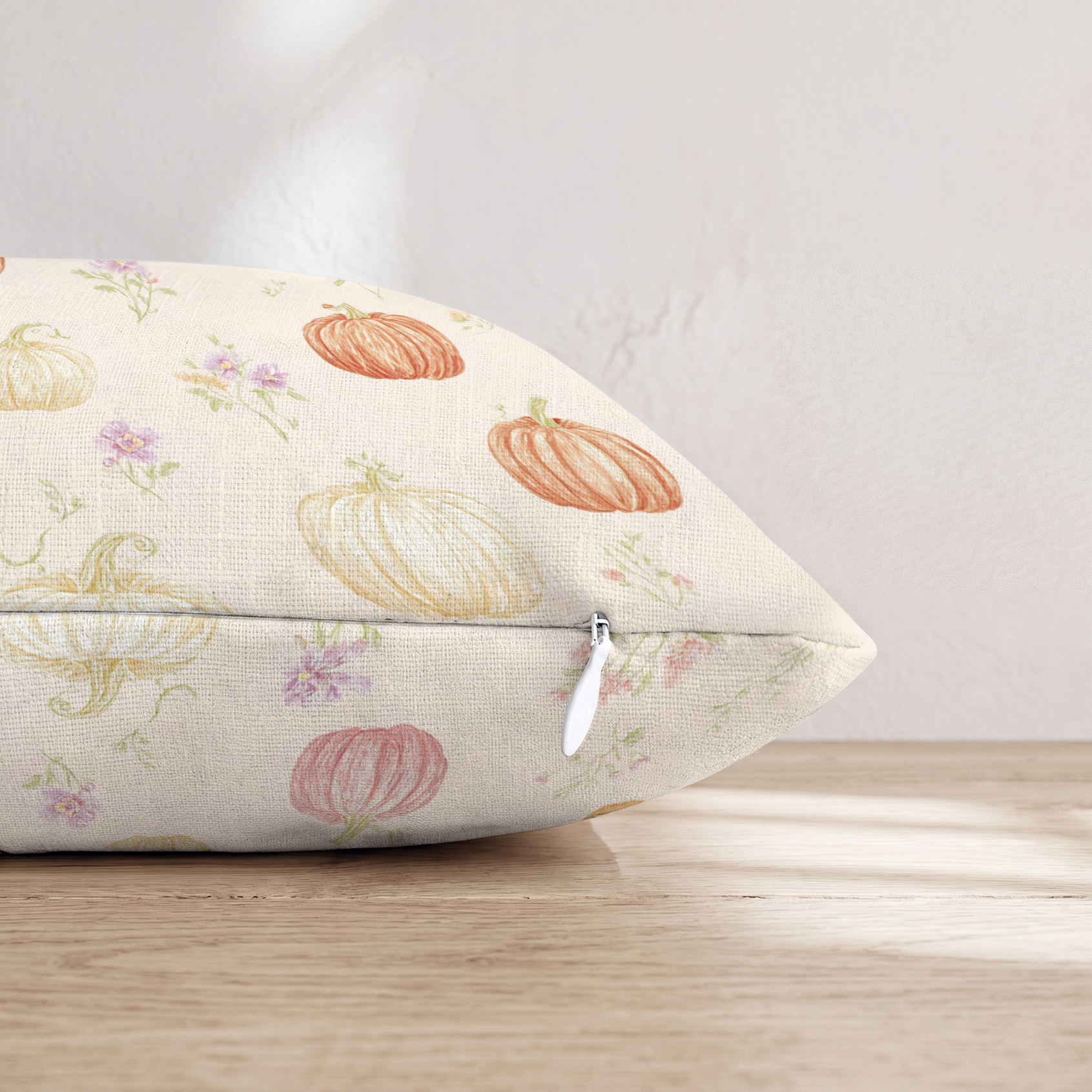 HH761900 HH761900_pillow_edge_zipper.png