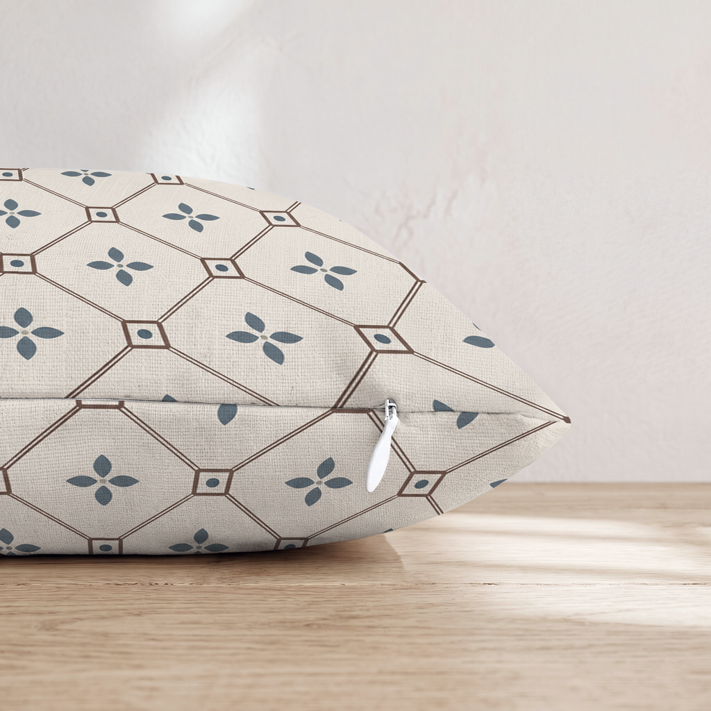 HH765782 HH765782_pillow_edge_zipper.png