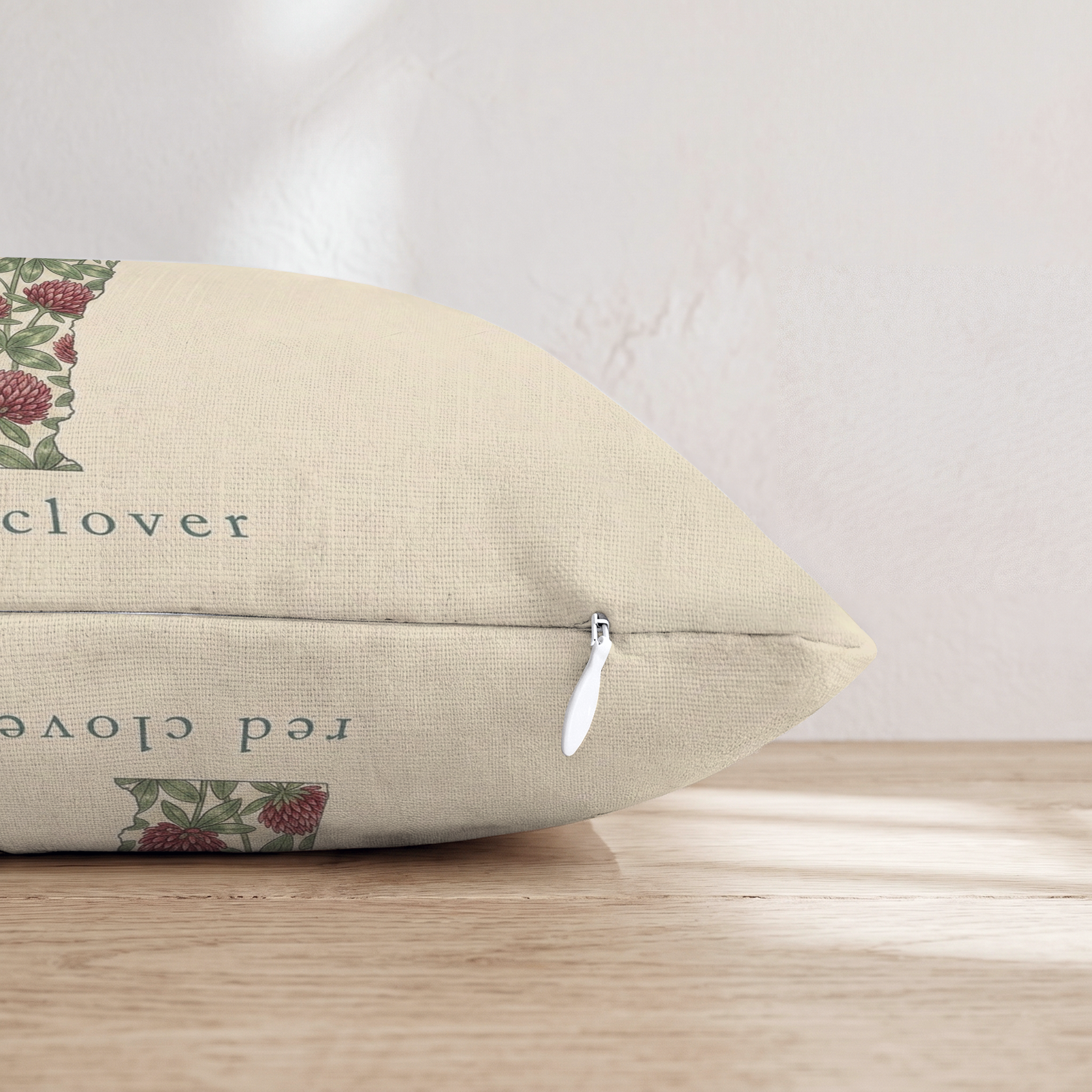 HH767696 HH767696_pillow_edge_zipper.png