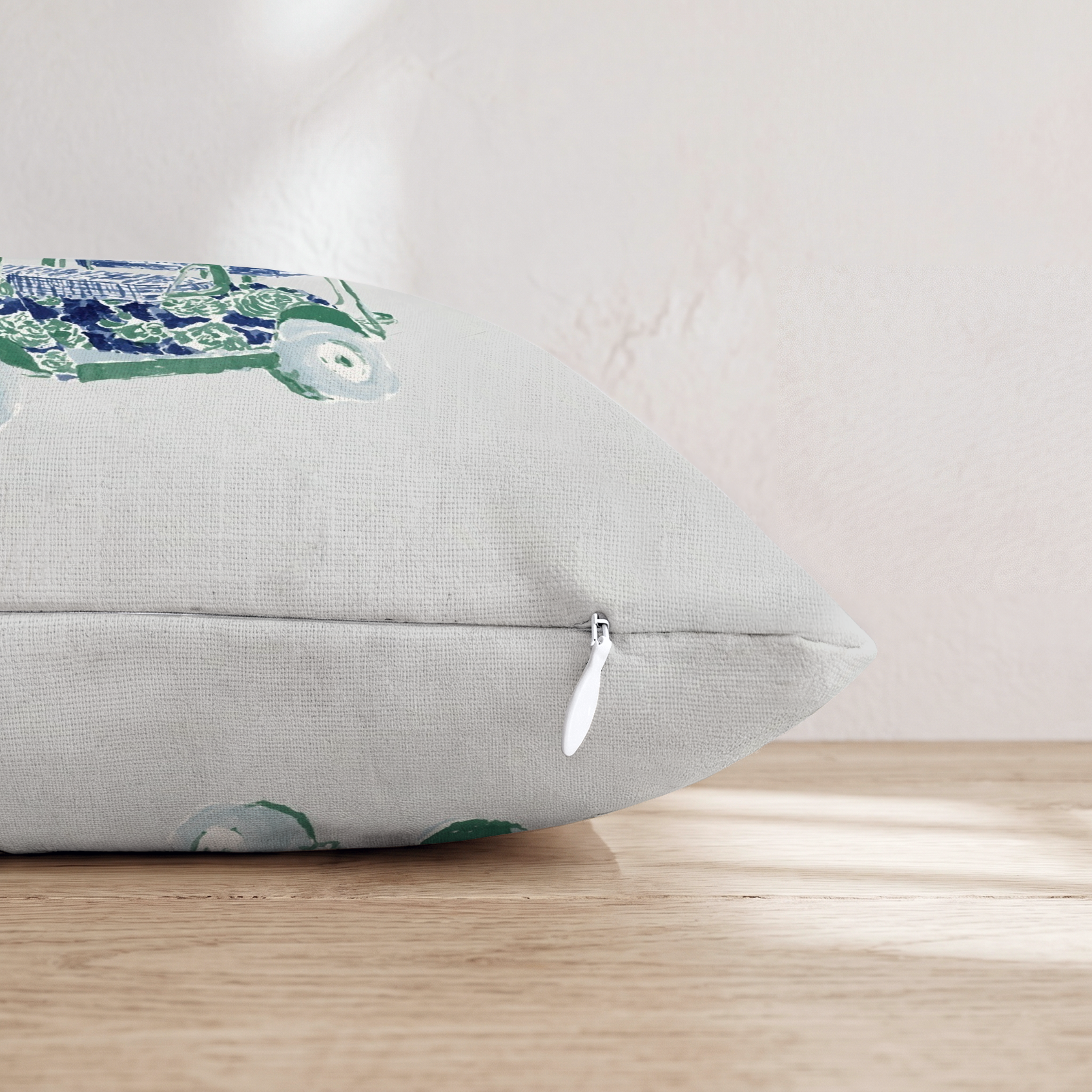 HH771402 HH771402_pillow_edge_zipper.png