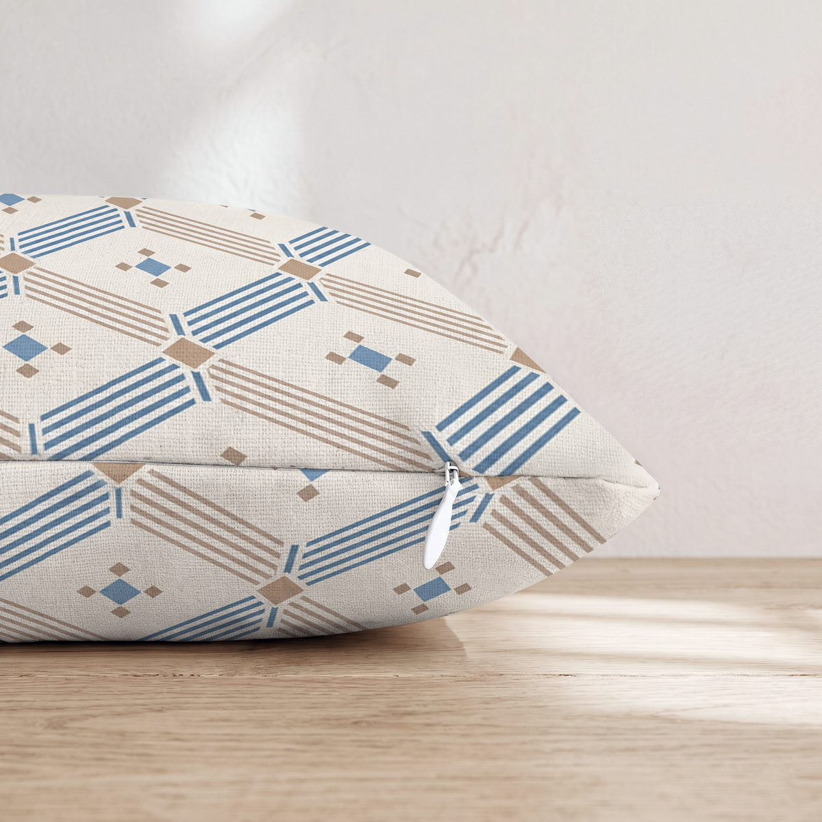 HH772768 HH772768_pillow_edge_zipper.png