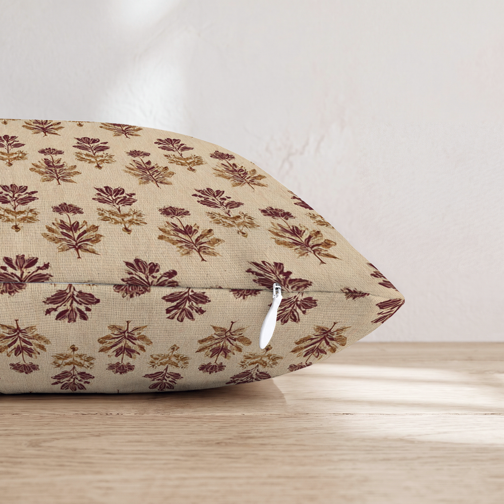 HH779574 HH779574_pillow_edge_zipper.png