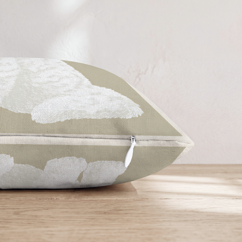 HH781552 HH781552_pillow_edge_zipper.png