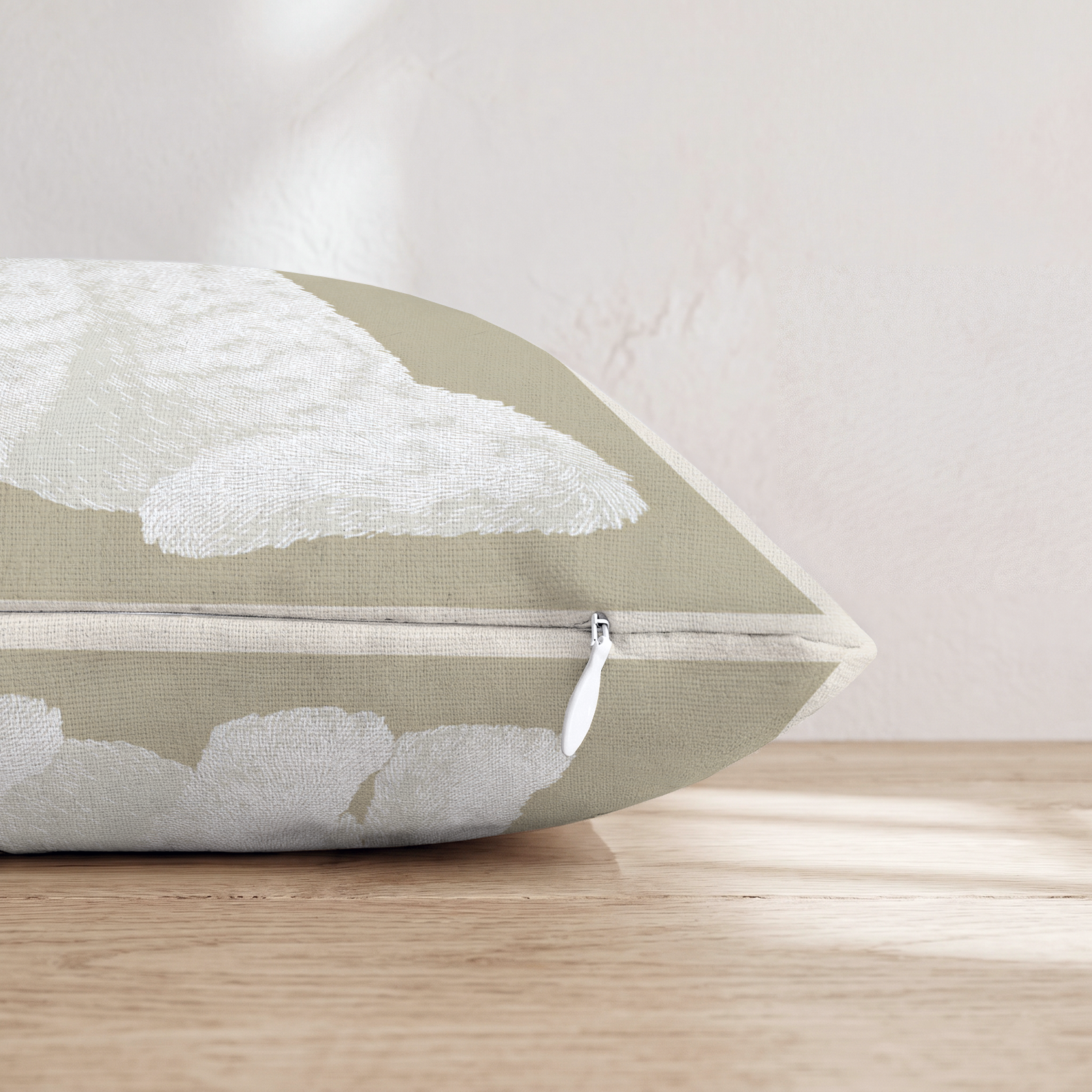 HH781552 HH781552_pillow_edge_zipper.png