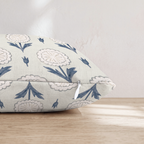 HH785503 HH785503_pillow_edge_zipper.png