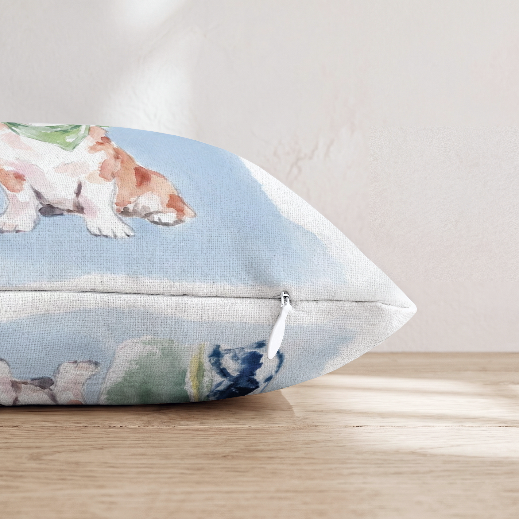 HH793667 HH793667_pillow_edge_zipper.png