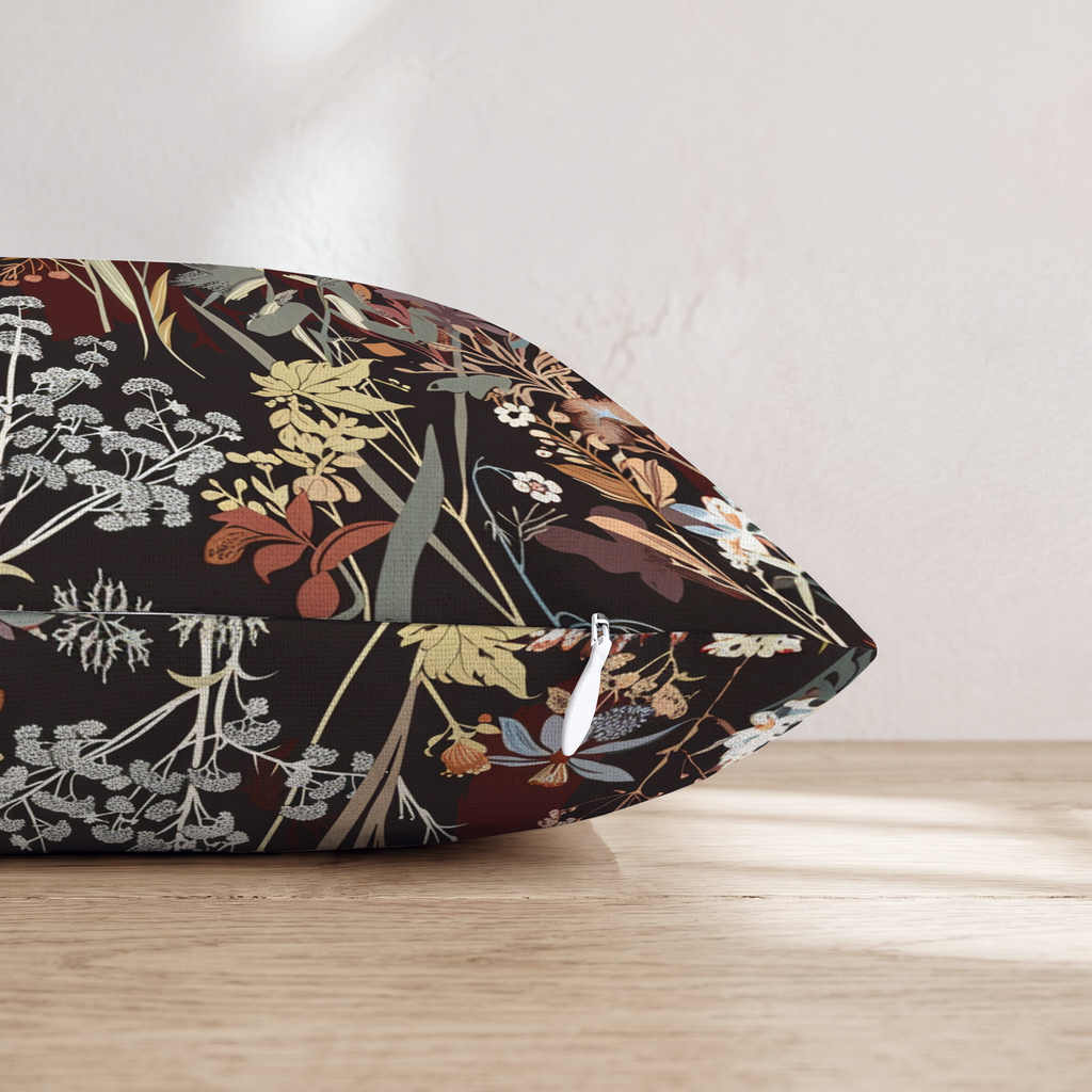 HH794445 HH794445_pillow_edge_zipper.png