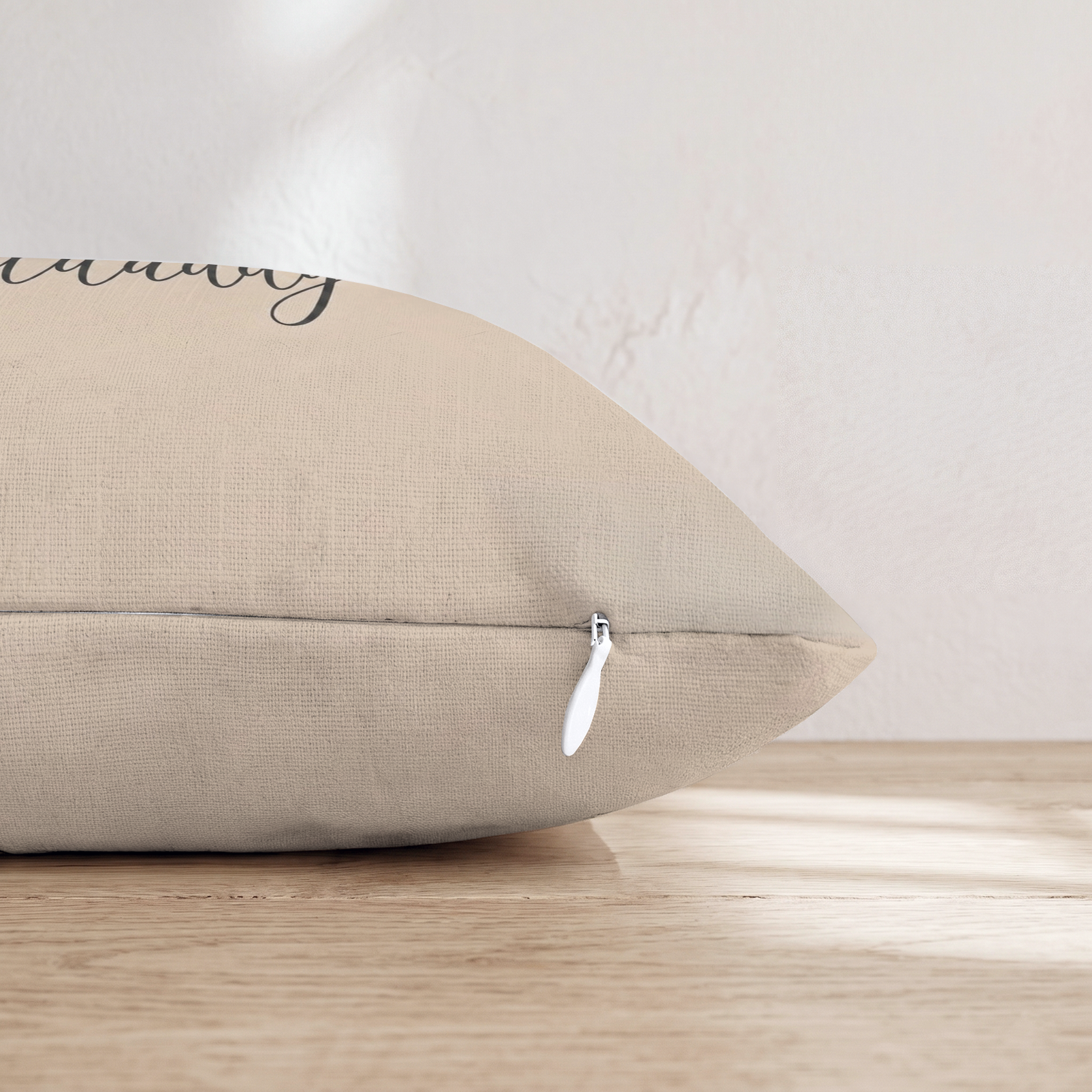 HH812161 HH812161_pillow_edge_zipper.png