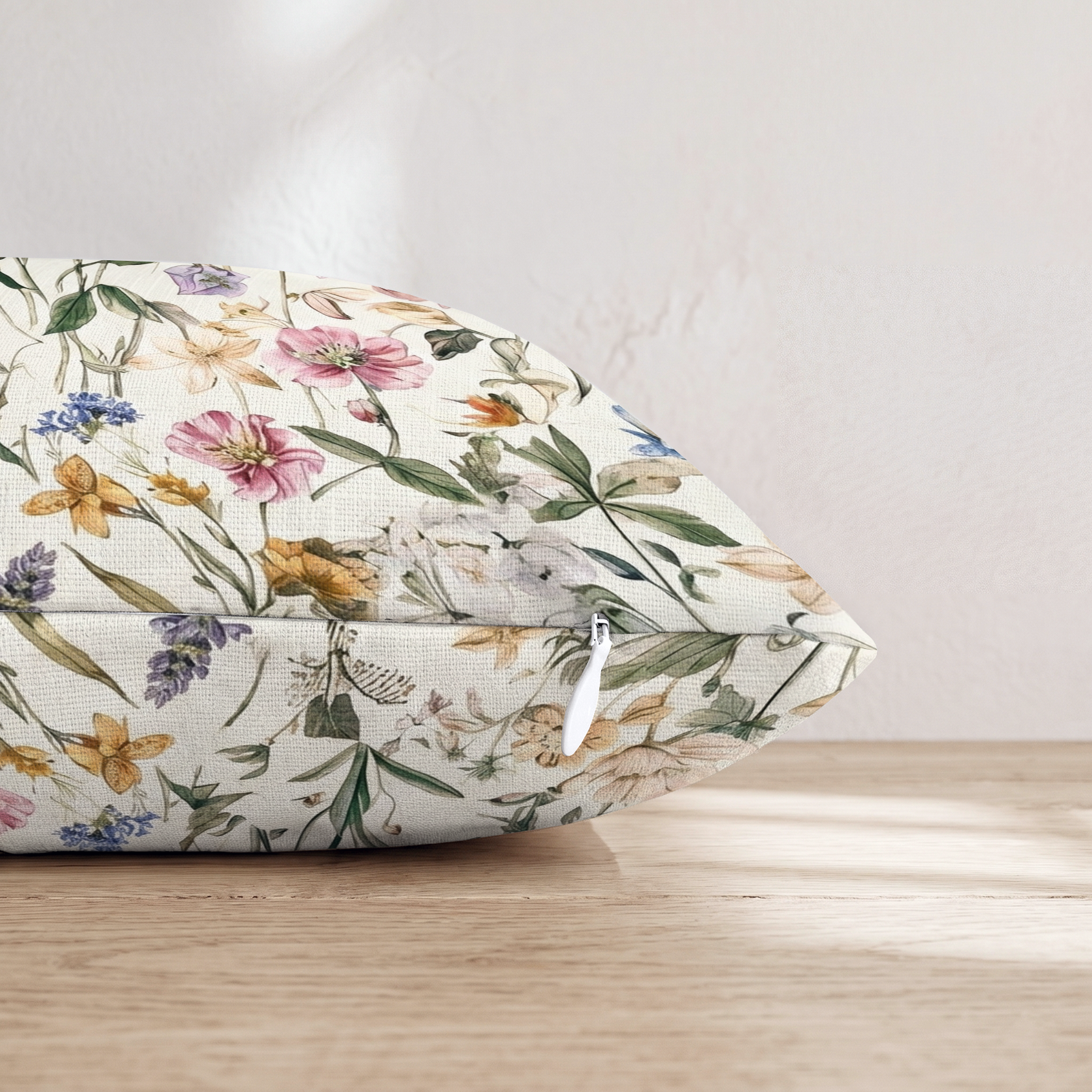 HH813097 HH813097_pillow_edge_zipper.png