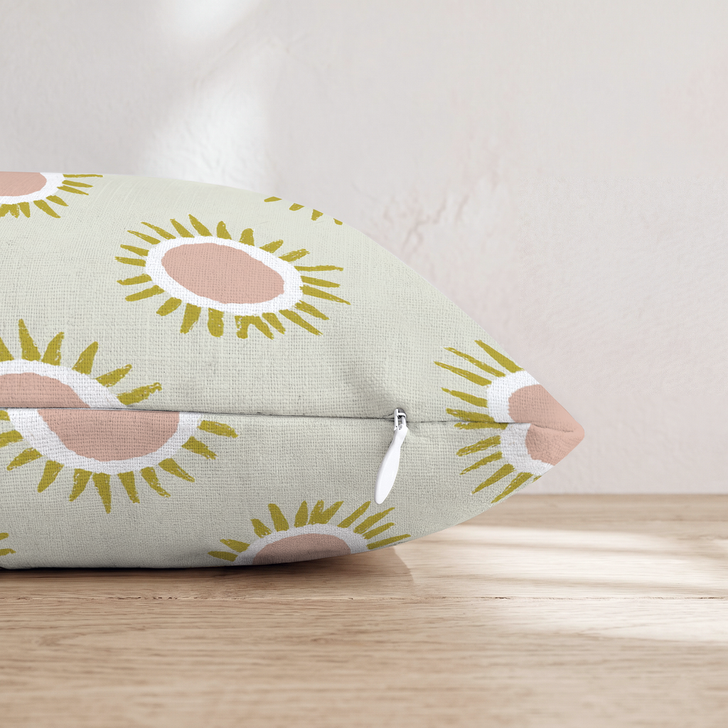 HH817812 HH817812_pillow_edge_zipper.png
