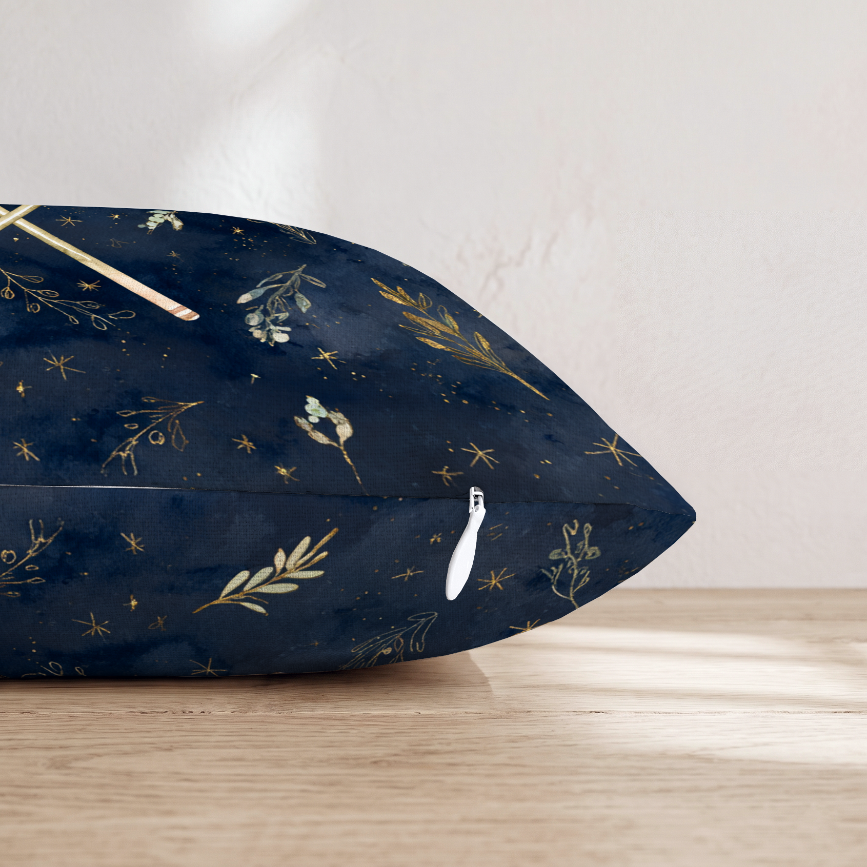 HH818397 HH818397_pillow_edge_zipper.png