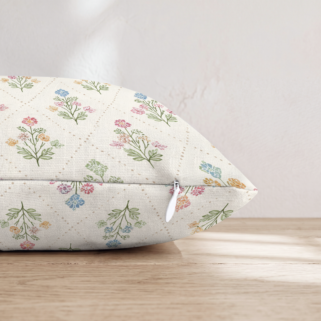 HH819123 HH819123_pillow_edge_zipper.png
