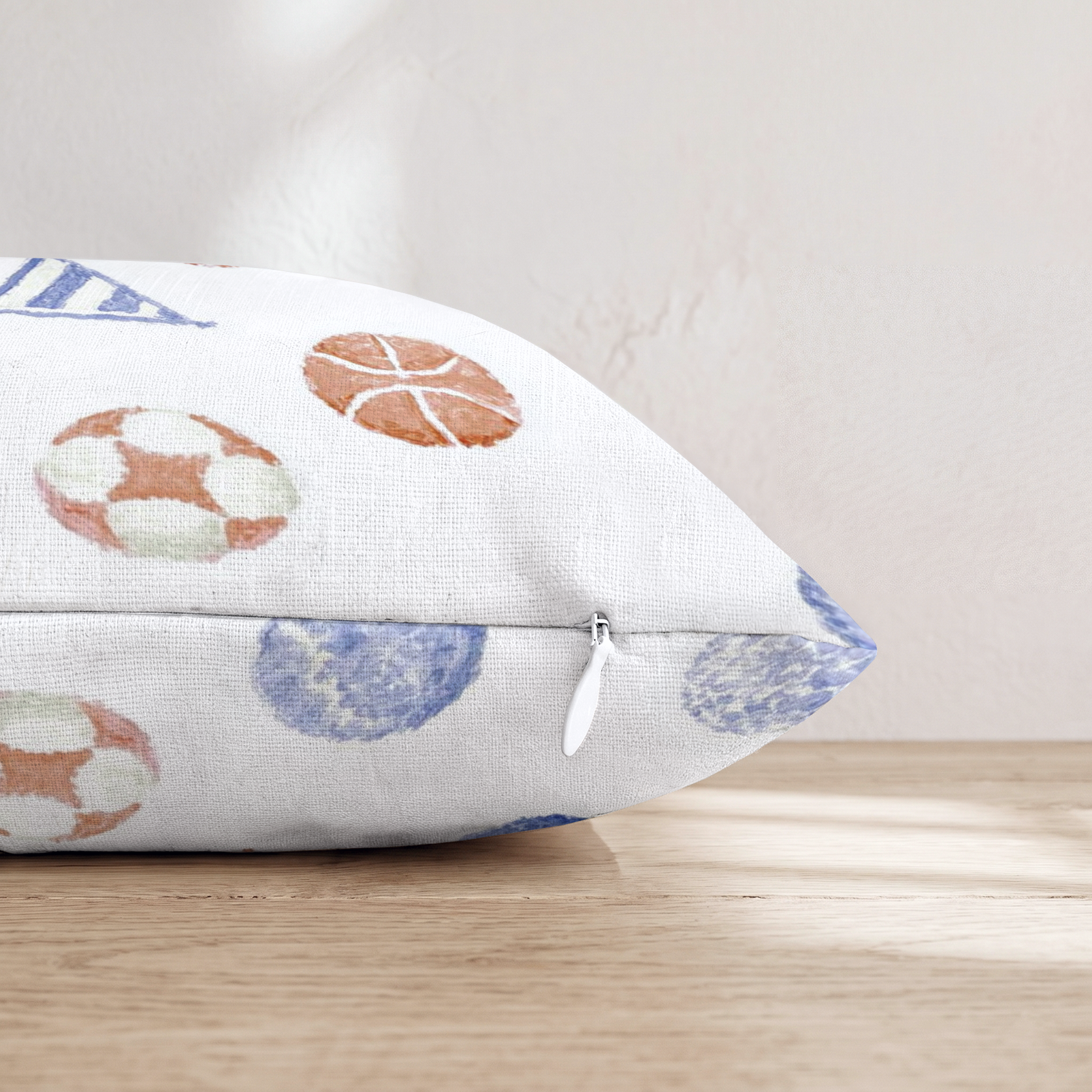 HH821418 HH821418_pillow_edge_zipper.png