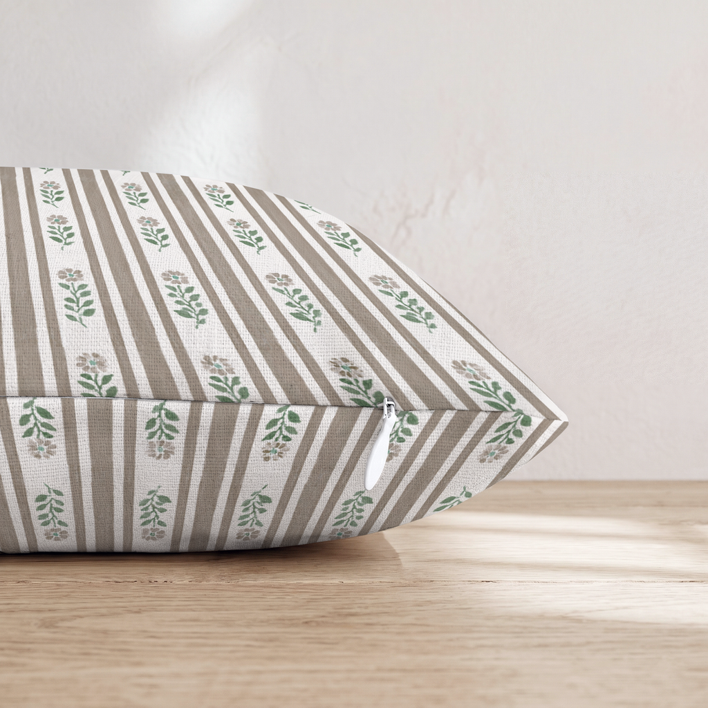 HH823905 HH823905_pillow_edge_zipper.png