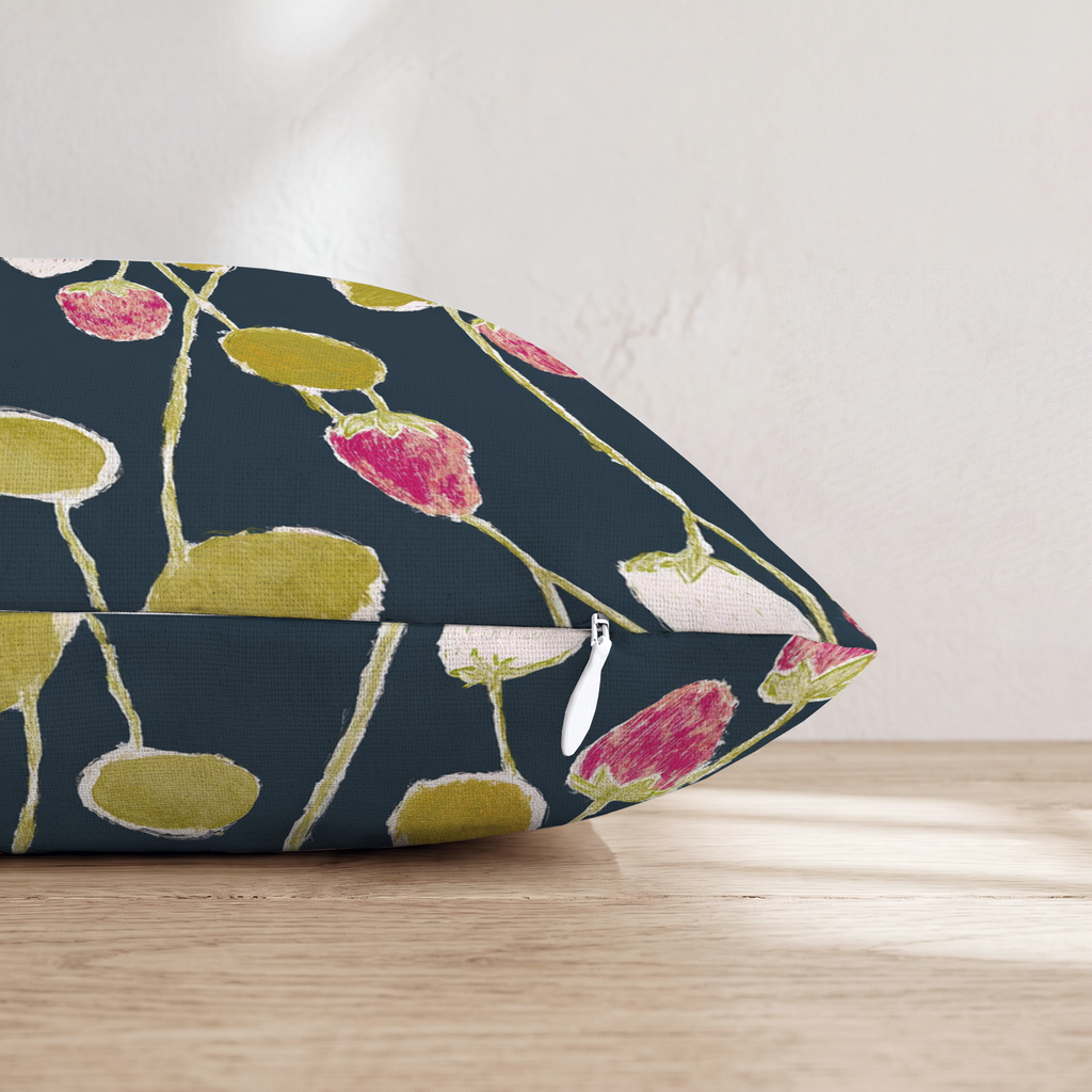 HH825798 HH825798_pillow_edge_zipper.png