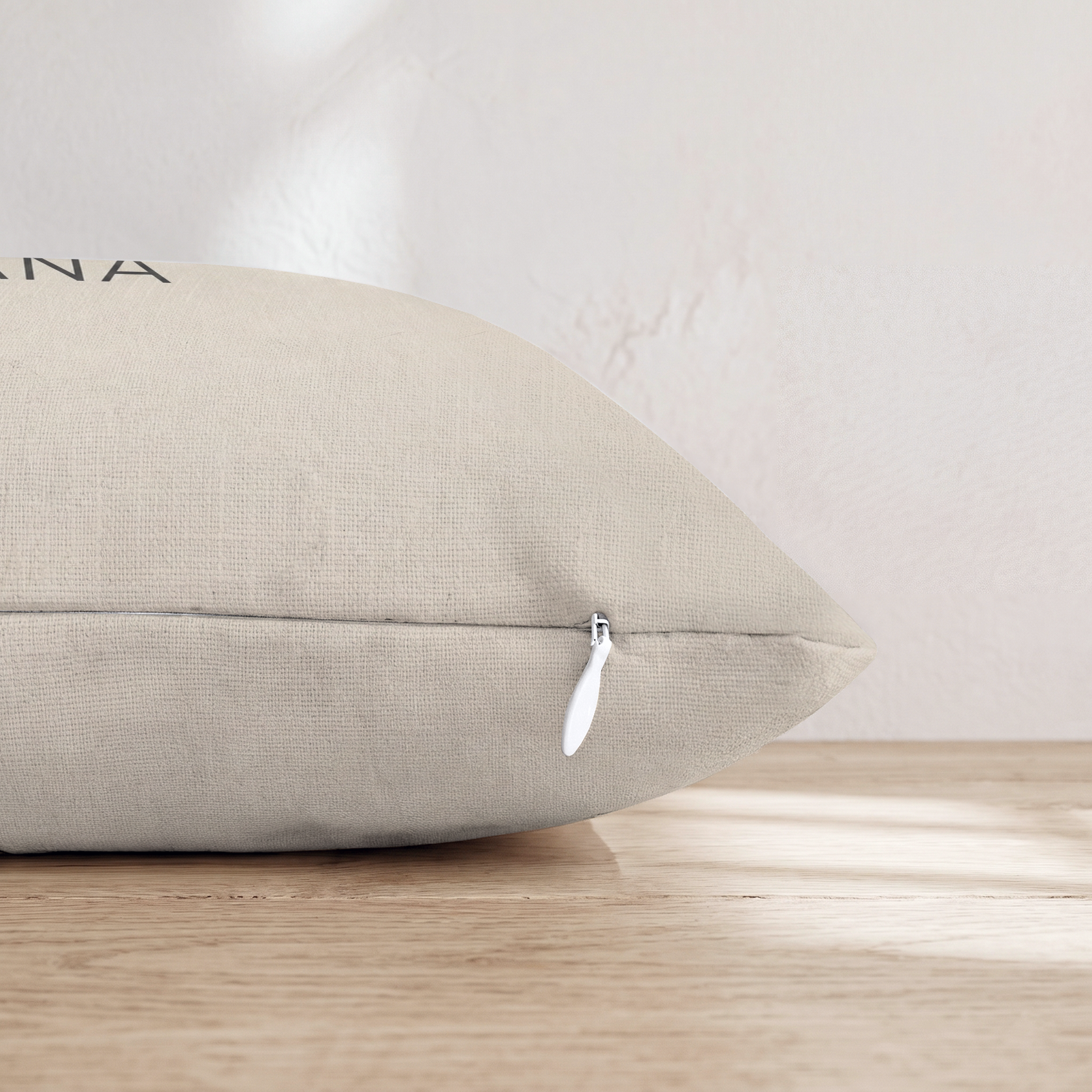 HH830376 HH830376_pillow_edge_zipper.png