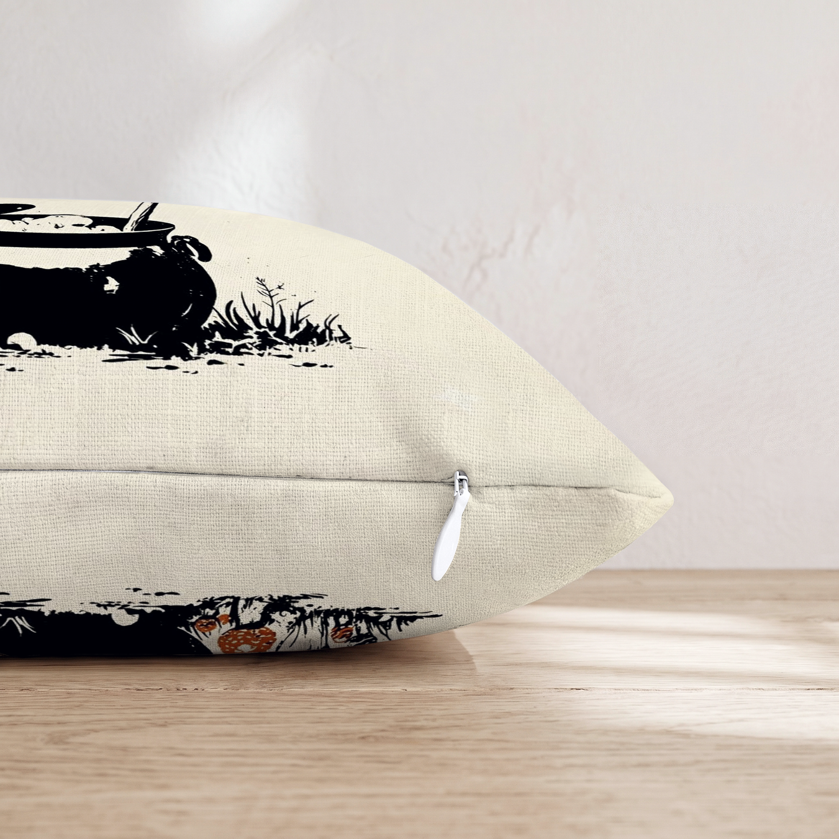 HH838926 HH838926_pillow_edge_zipper.png