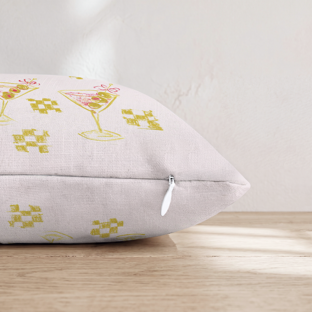 HH840347 HH840347_pillow_edge_zipper.png