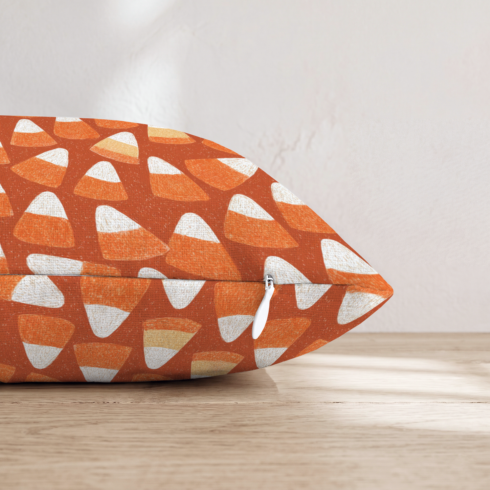 HH840855 HH840855_pillow_edge_zipper.png