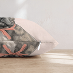 HH841861 HH841861_pillow_edge_zipper.png