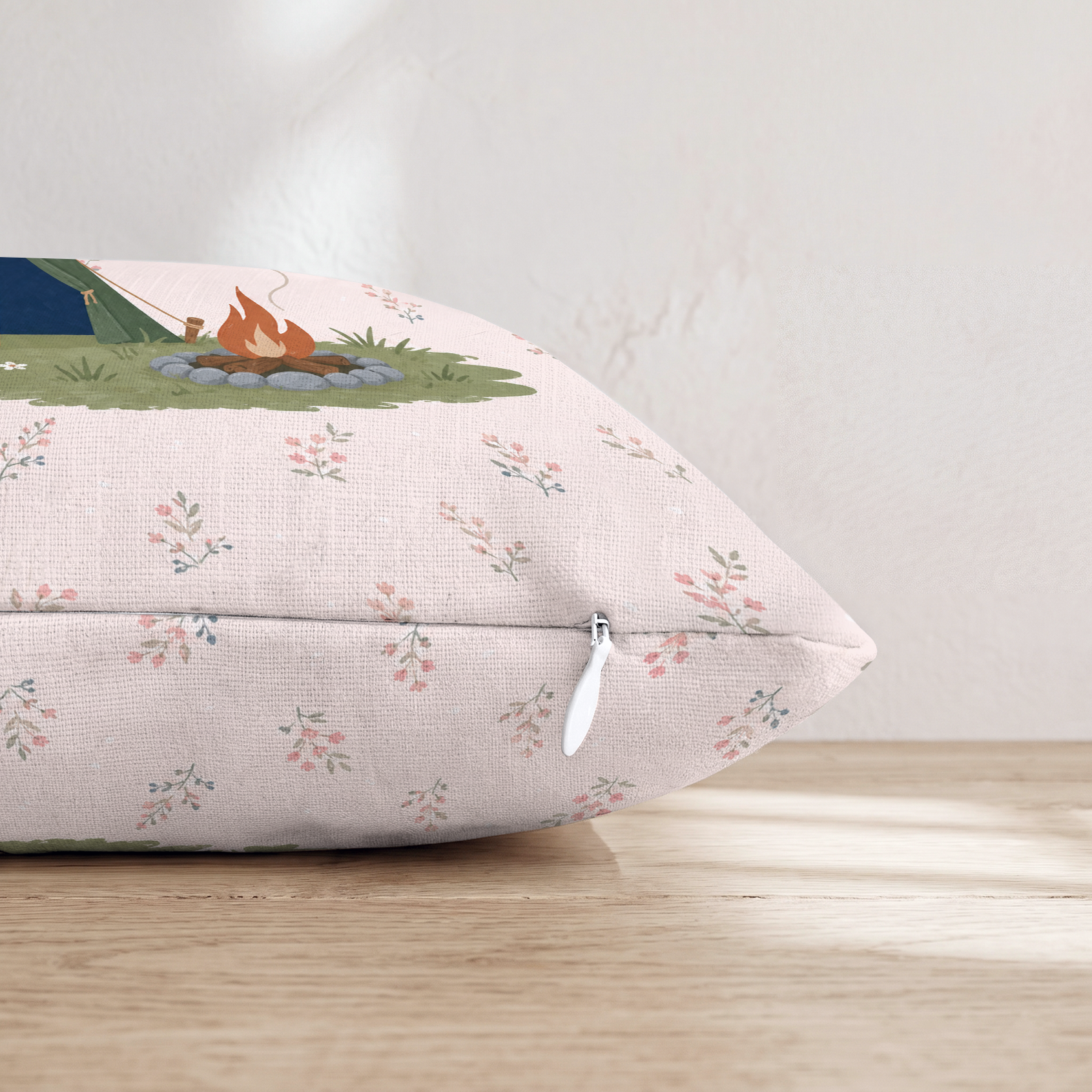 HH848442 HH848442_pillow_edge_zipper.png