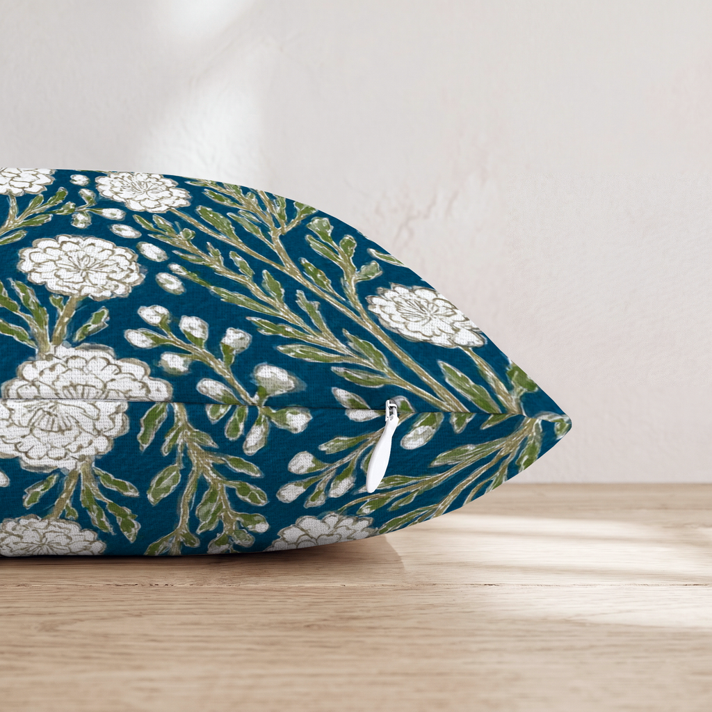 HH851819 HH851819_pillow_edge_zipper.png