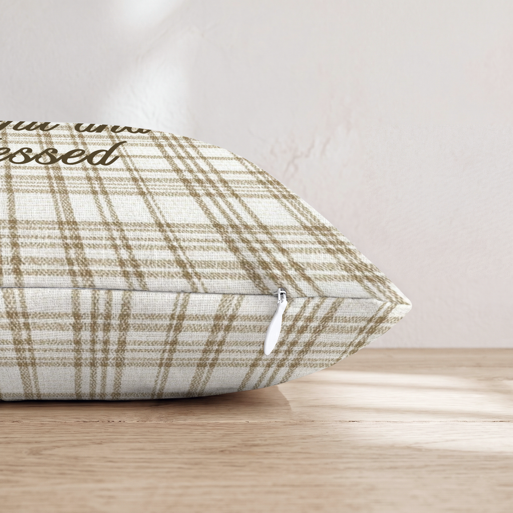 HH882456 HH882456_pillow_edge_zipper.png